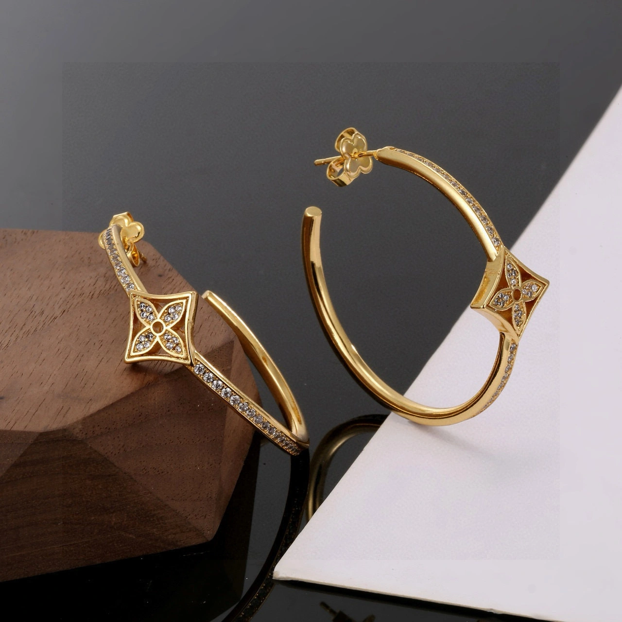 Barbara-- 8V earrings item : E-S092K0807H