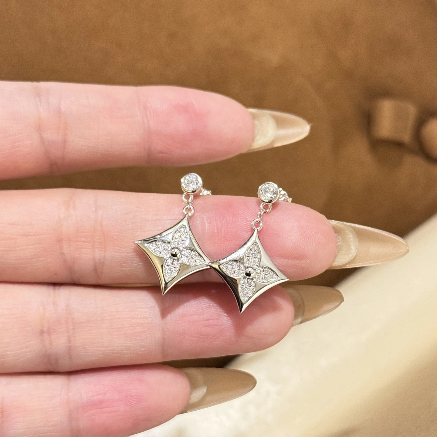 Barbara-- 8V earrings s925 silver item : E-S092J3116H