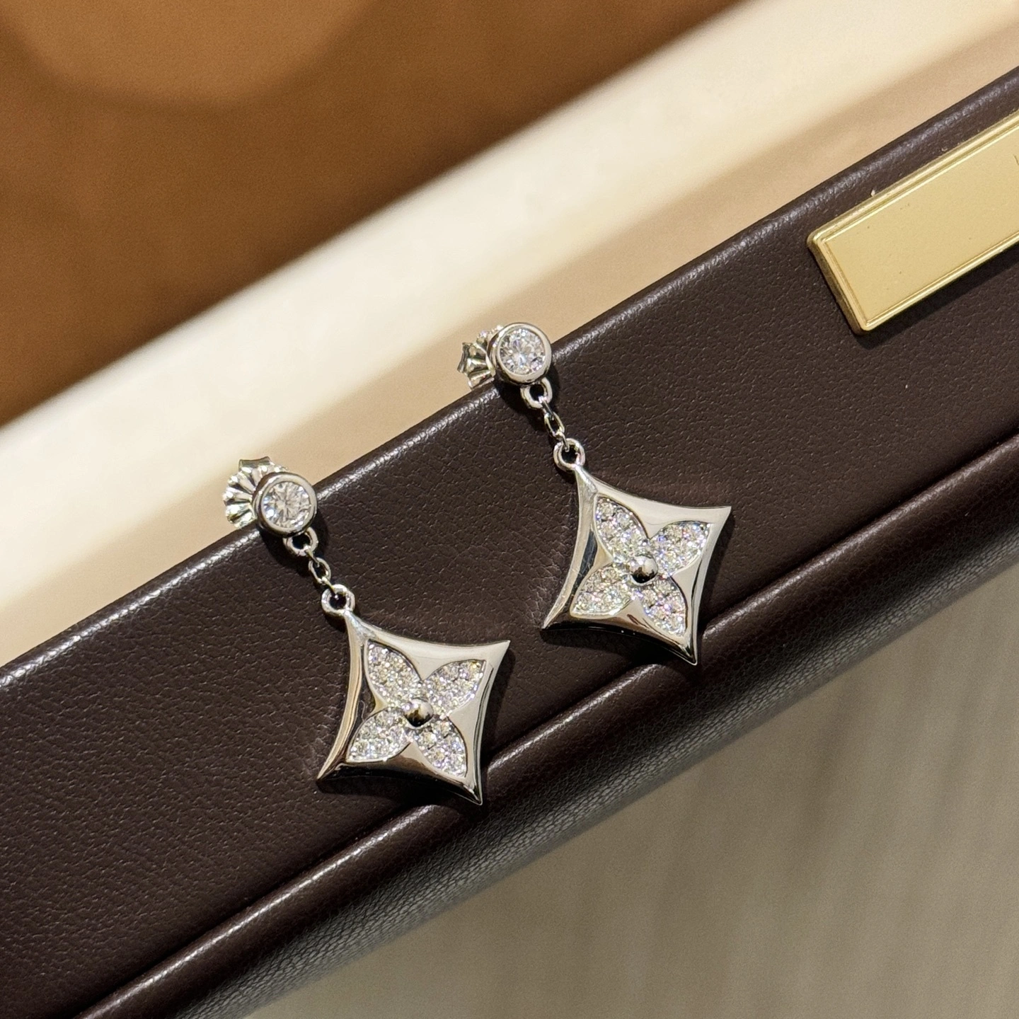 Barbara-- 8V earrings s925 silver item : E-S092J3116H