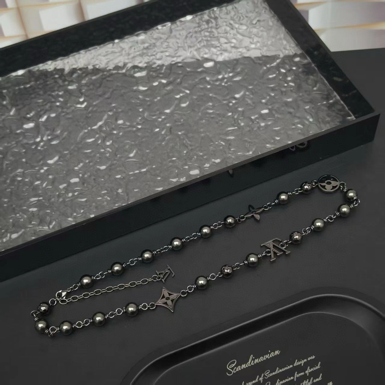 Barbara-- 8V necklace M02448 2colour item : E-S006K0204-2H