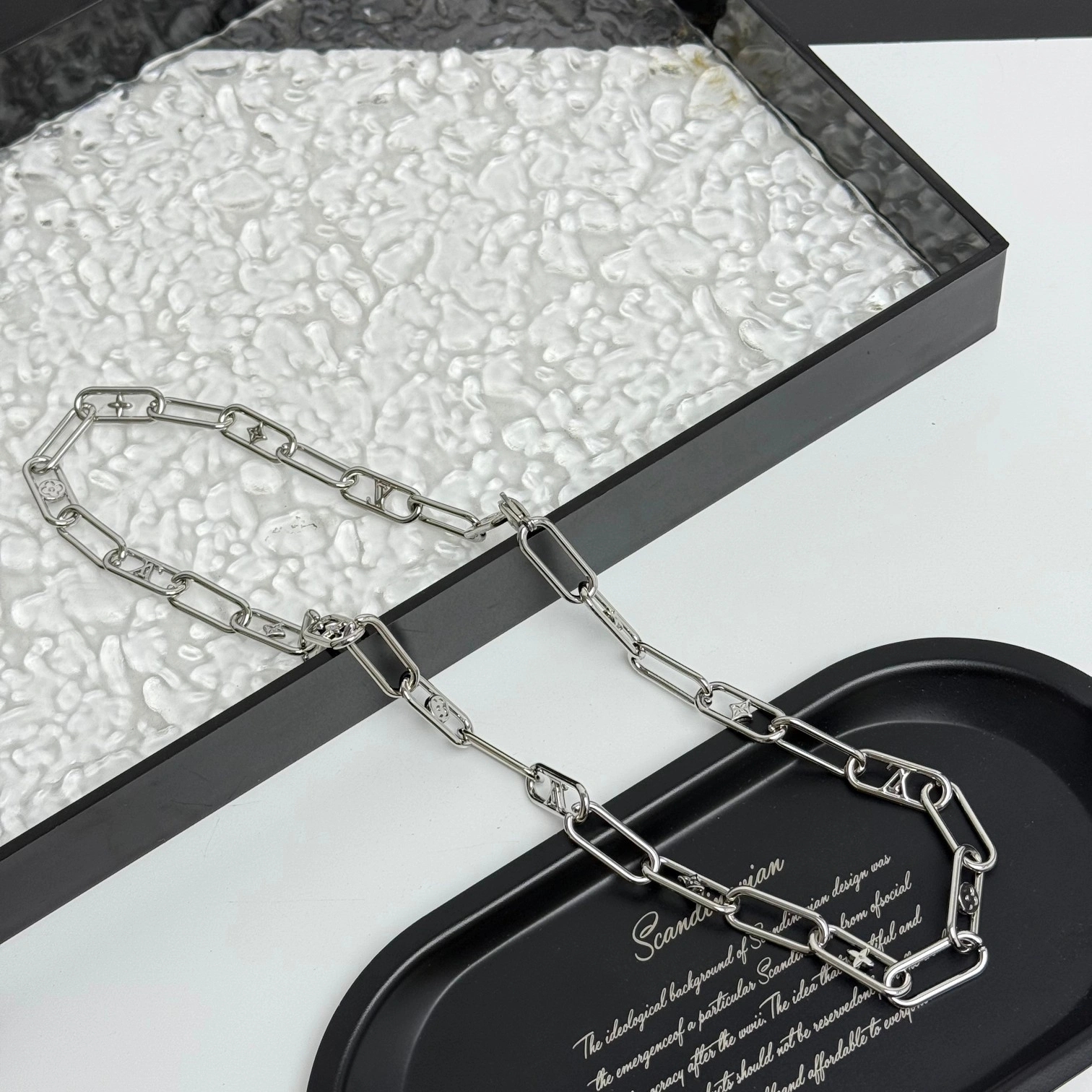 Barbara-- 8V necklace M02488 item : E-S000K0912