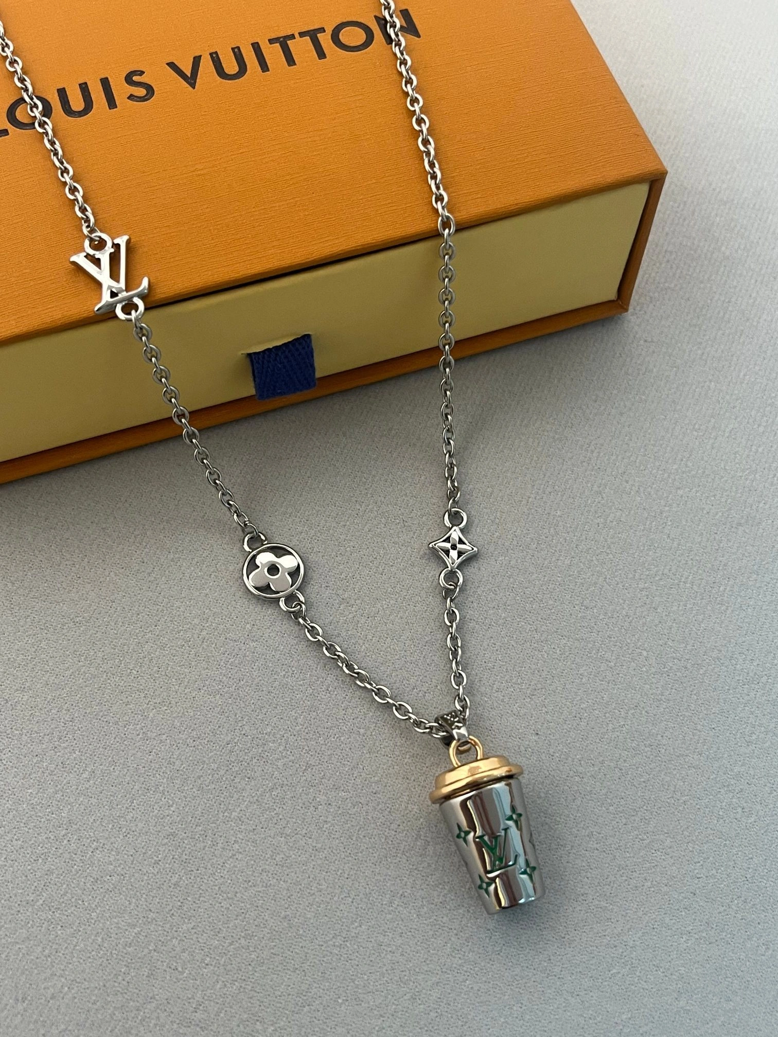 Barbara-- 8V necklace M02568 item : E-S006K0205H