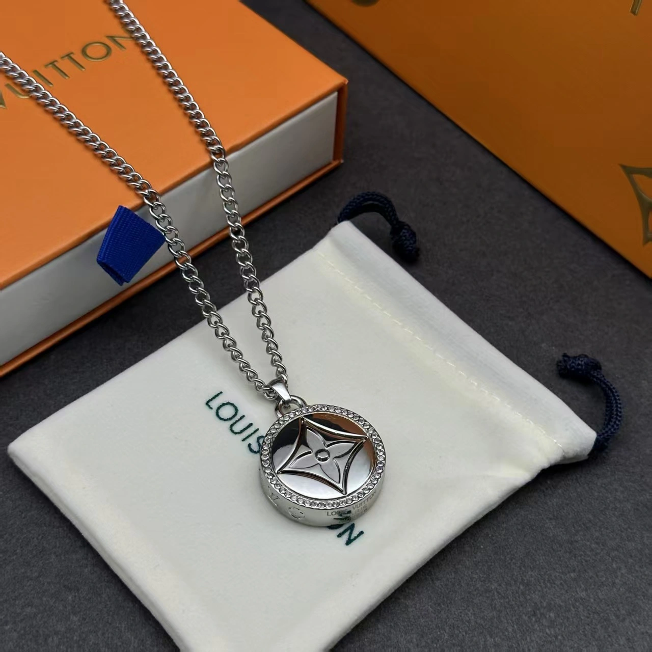 Barbara-- 8V necklace item : E-S006K0206H