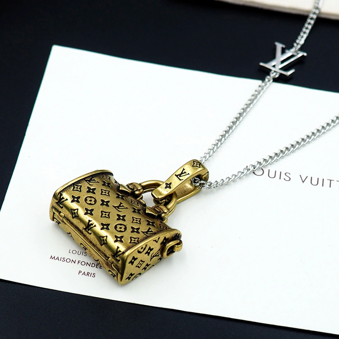 Barbara-- 8V necklace item : E-S092J3036H