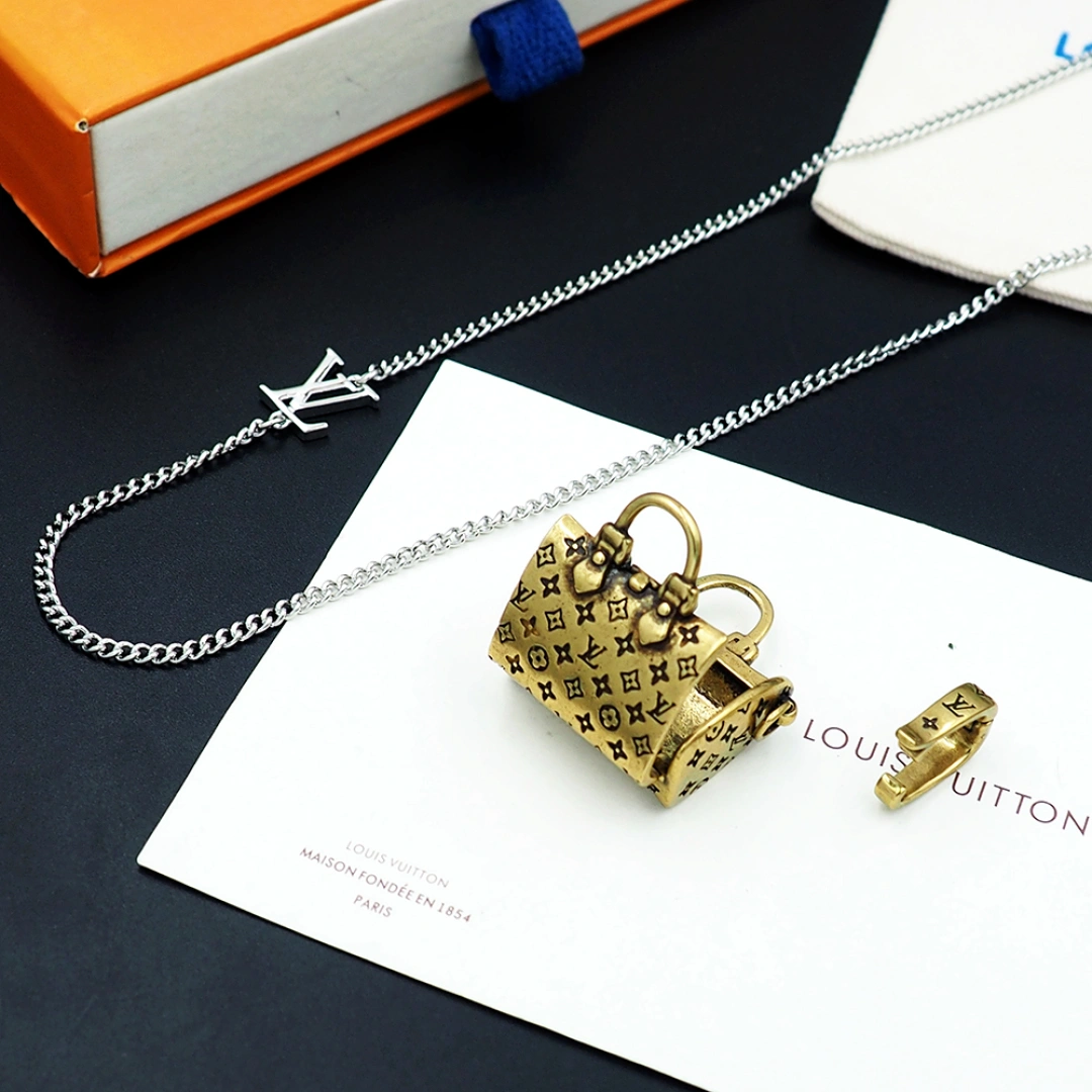 Barbara-- 8V necklace item : E-S092J3036H