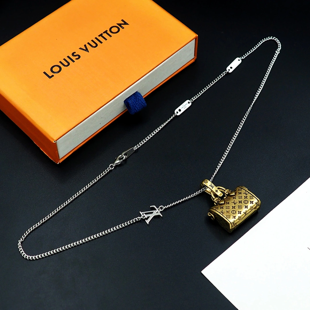 Barbara-- 8V necklace item : E-S092J3036H