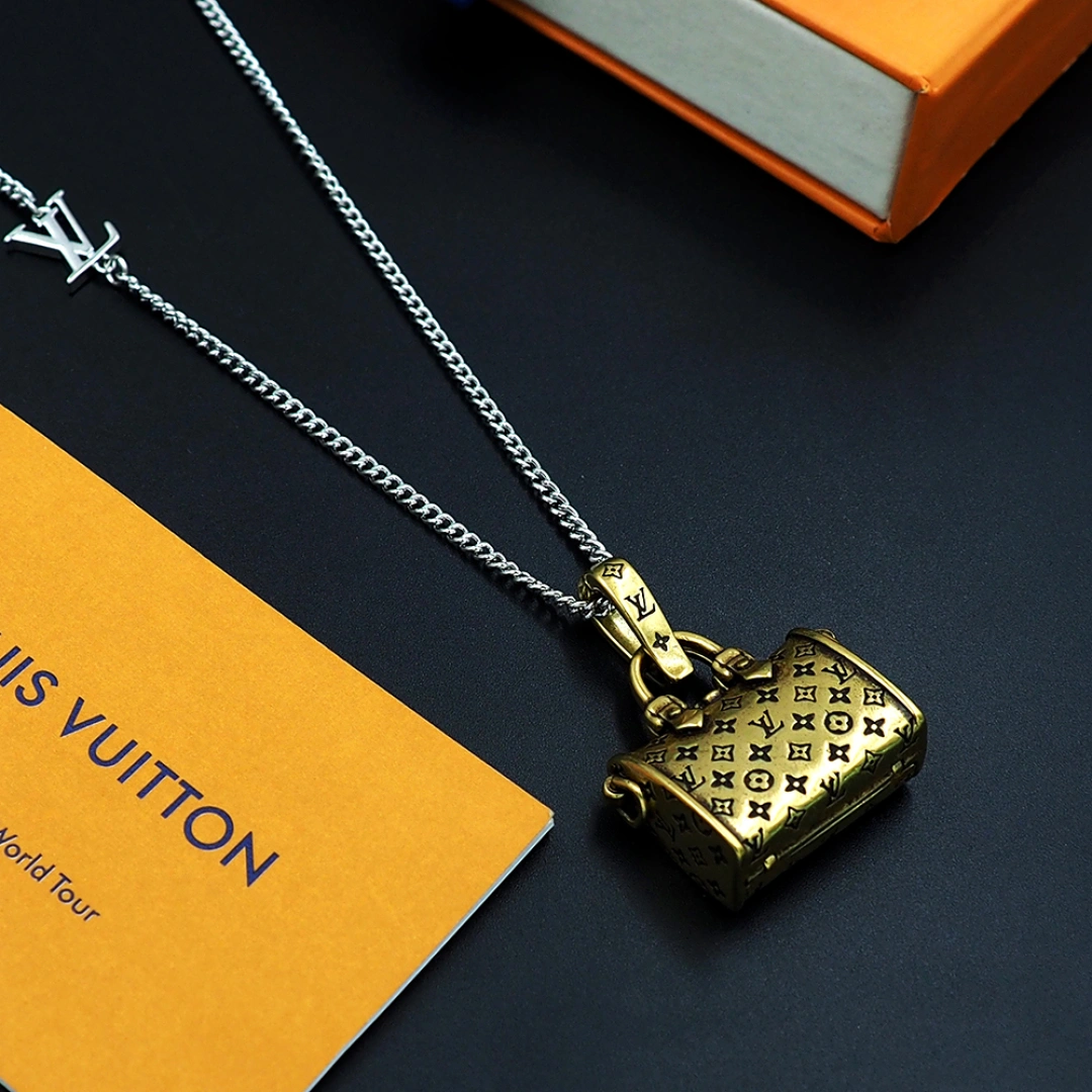 Barbara-- 8V necklace item : E-S092J3036H