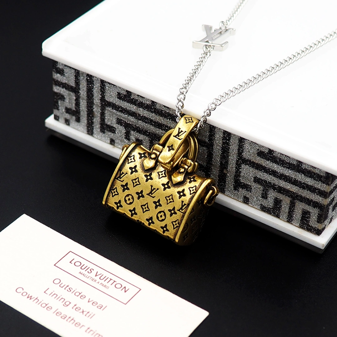 Barbara-- 8V necklace item : E-S092J3036H