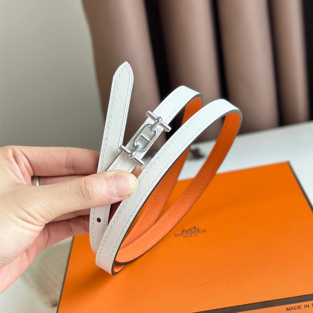 Barbara-- ANCRE BUCKLE & REVERSIBLE LEATHER STRAP item:C-S333L0652R