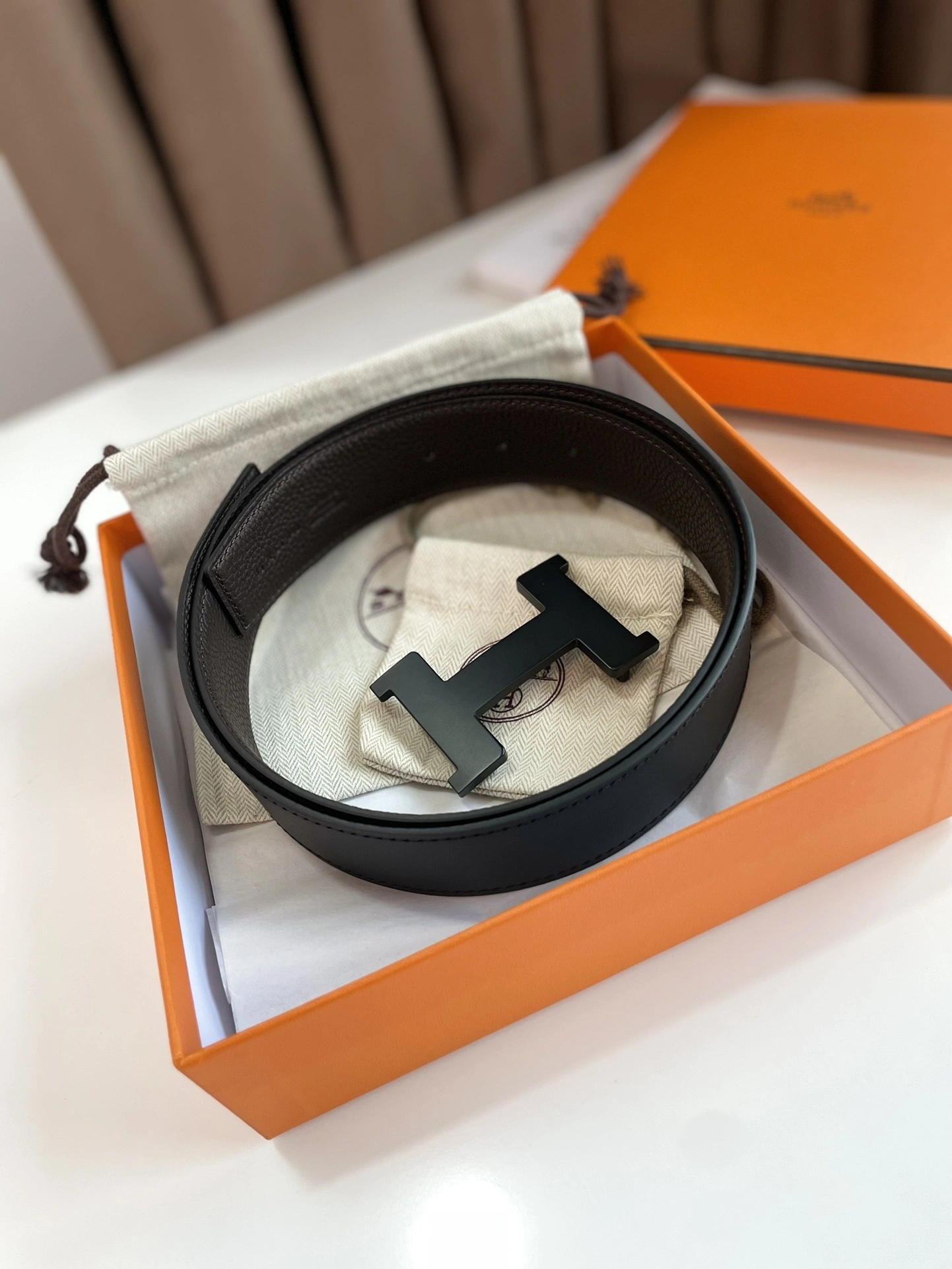&Barbara-- CONSTANCE BELT BUCKLE & REVERSIBLE LEATHER STRAP 38MM item:C-S316B2541