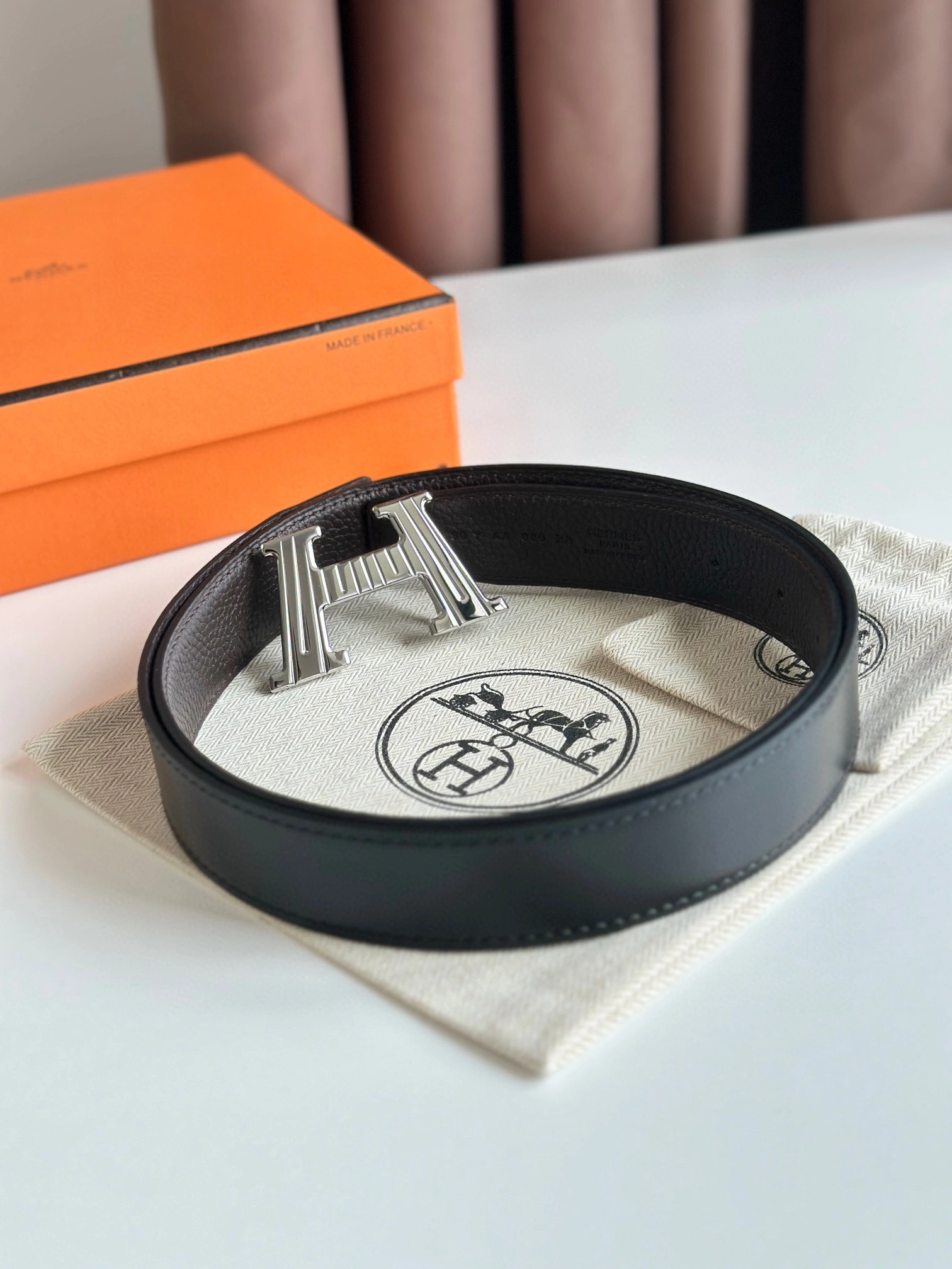 Barbara-- H010495UB86 reversible cowhide 32MM item:D-S000A1927R