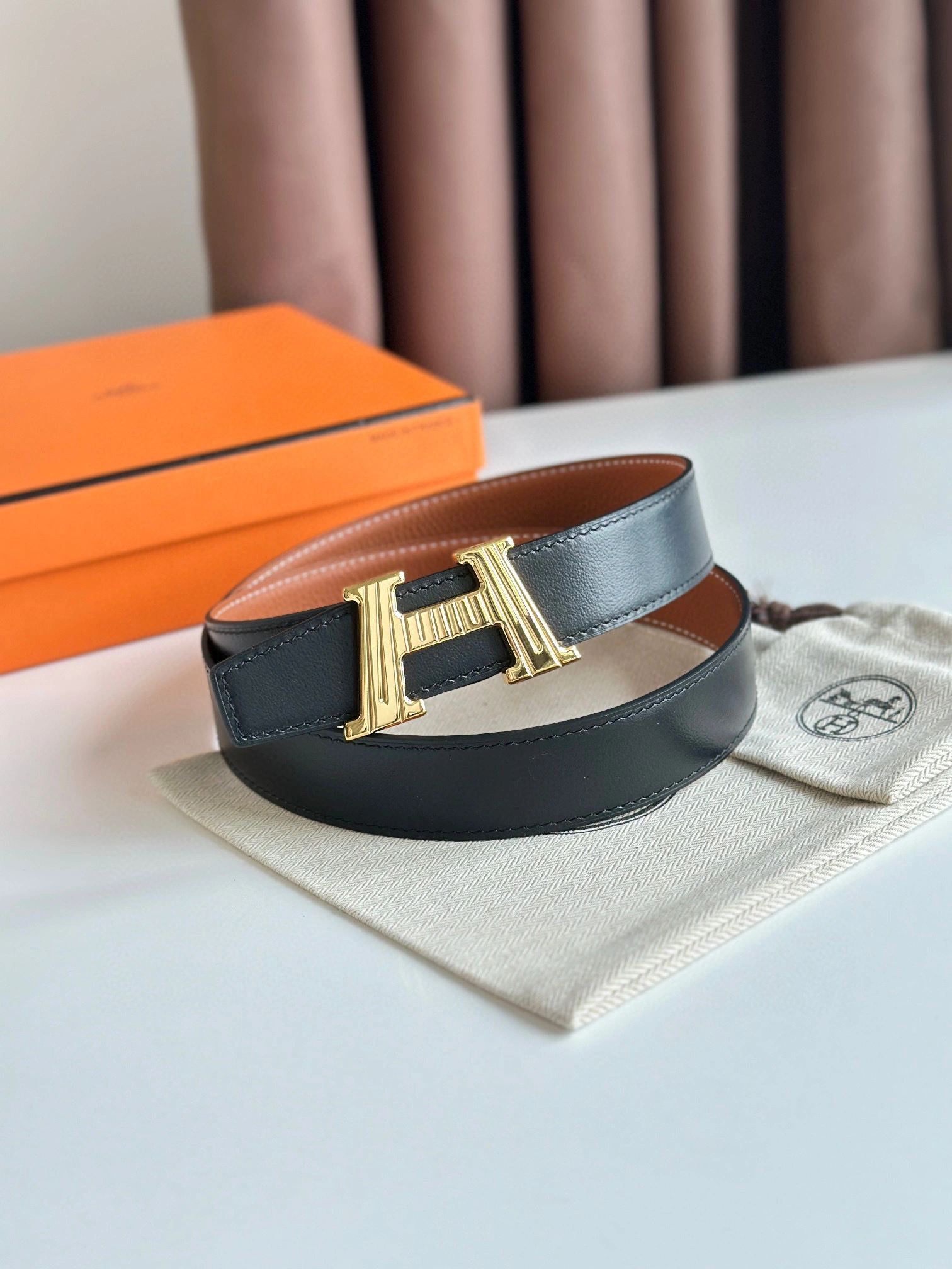 Barbara-- H010495UUZ3-H073967CAAA085 reversible cowhide 32MM item:D-S000A1958R
