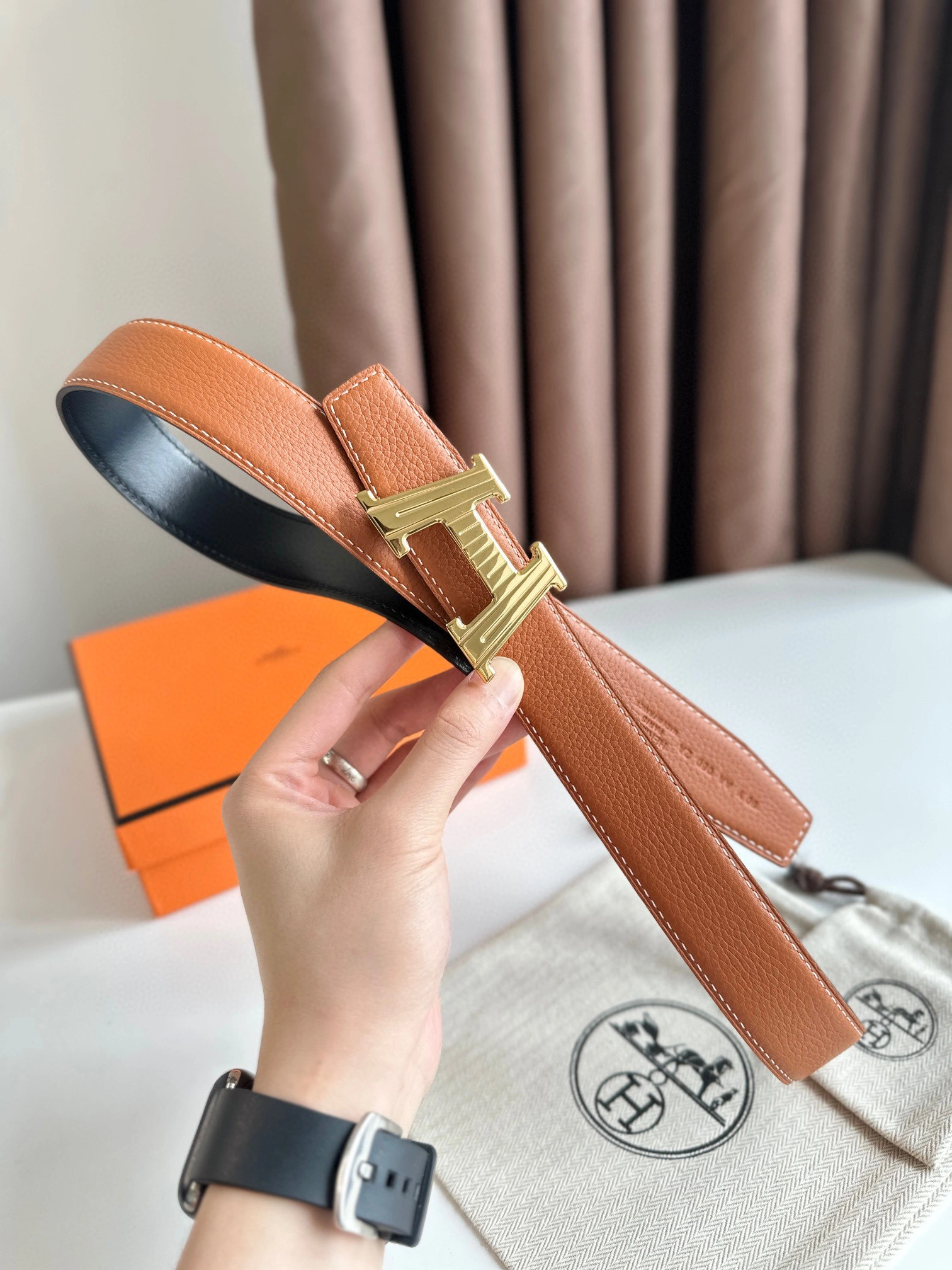 Barbara-- H010495UUZ3-H073967CAAA085 reversible cowhide 32MM item:D-S000A1958R