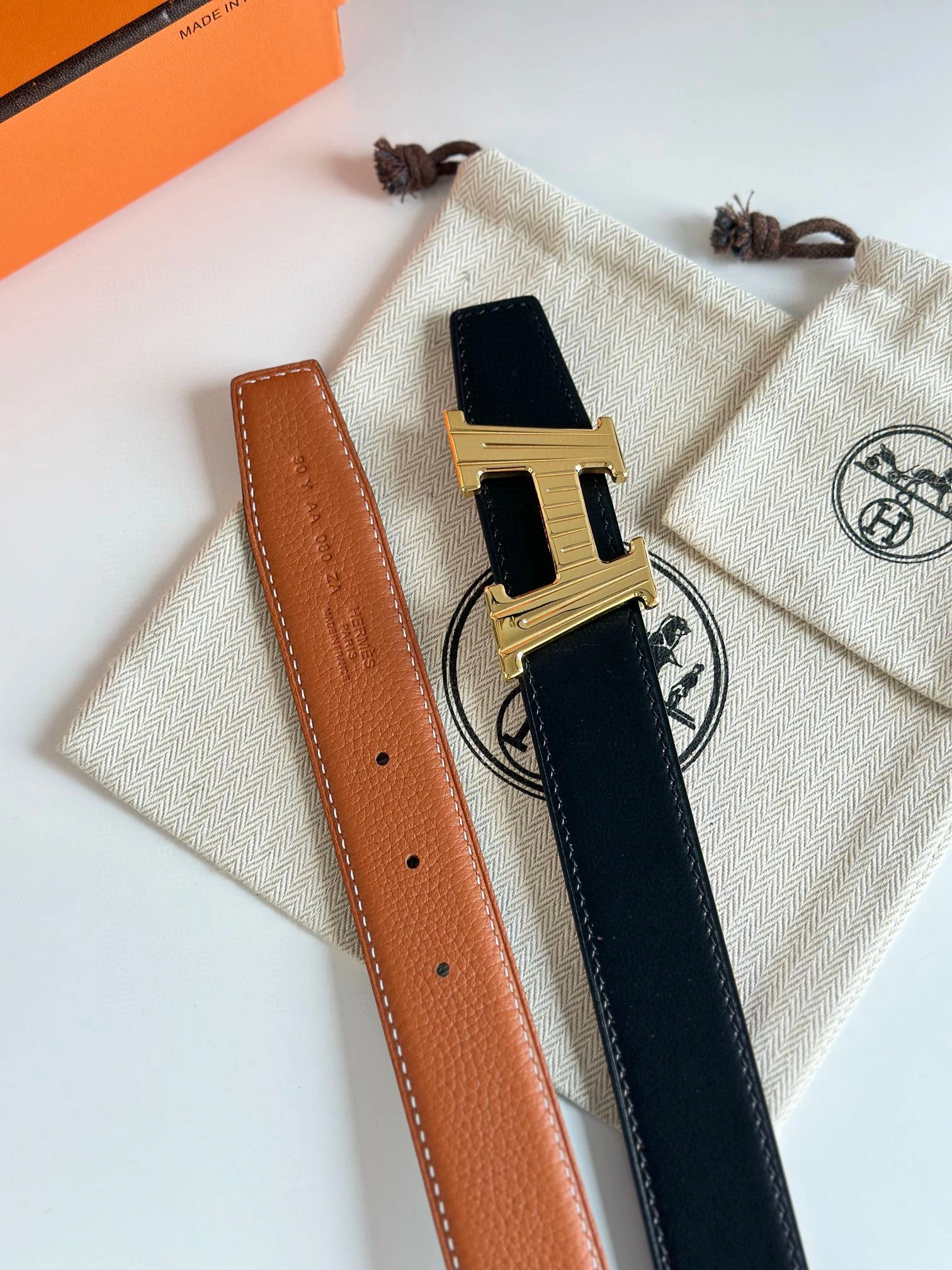 Barbara-- H010495UUZ3-H073967CAAA085 reversible cowhide 32MM item:D-S000A1958R