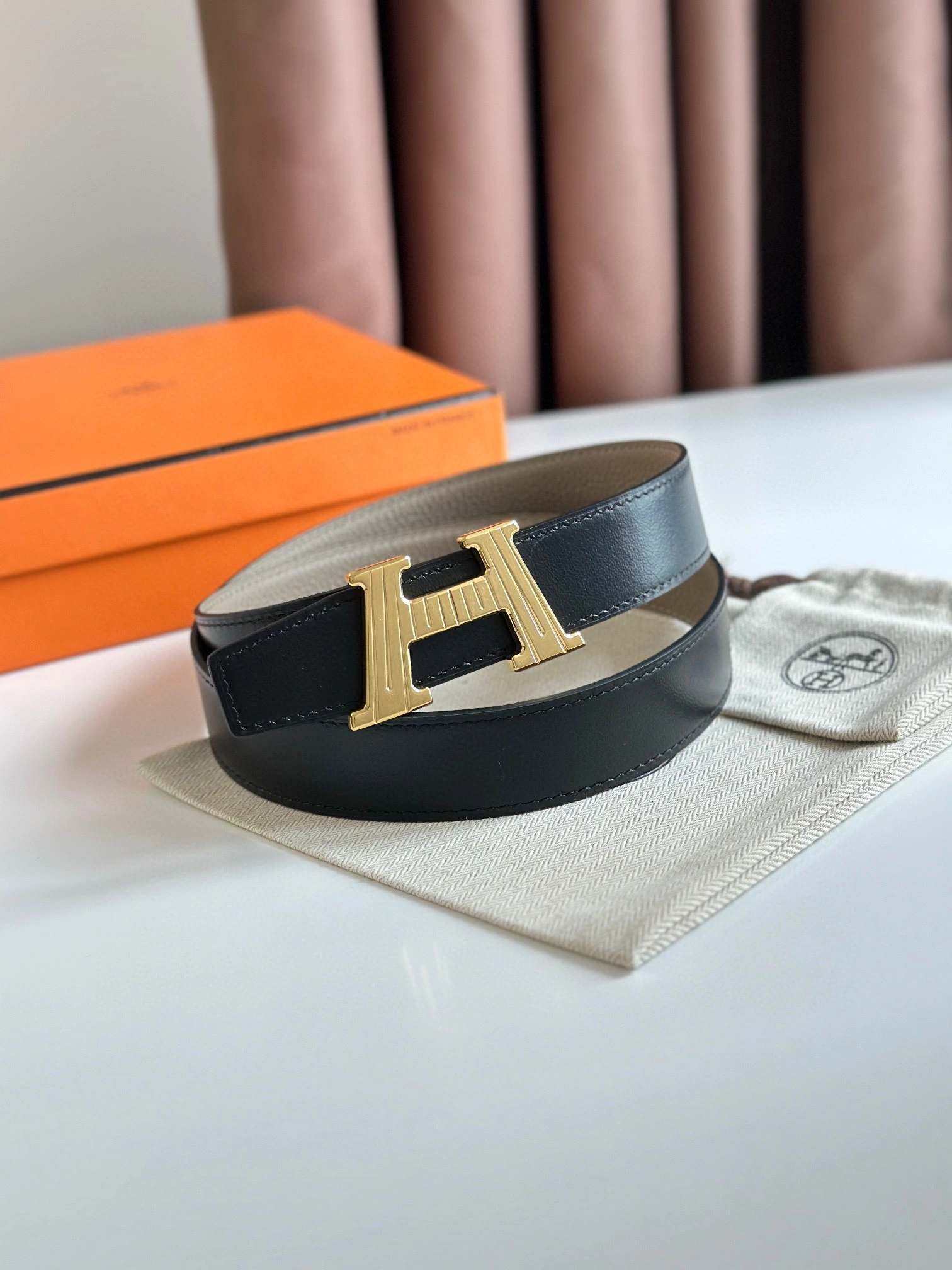 Barbara-- H010495UUZ3-H073967CAAC110 reversible cowhide 32MM item:D-S000A1940R