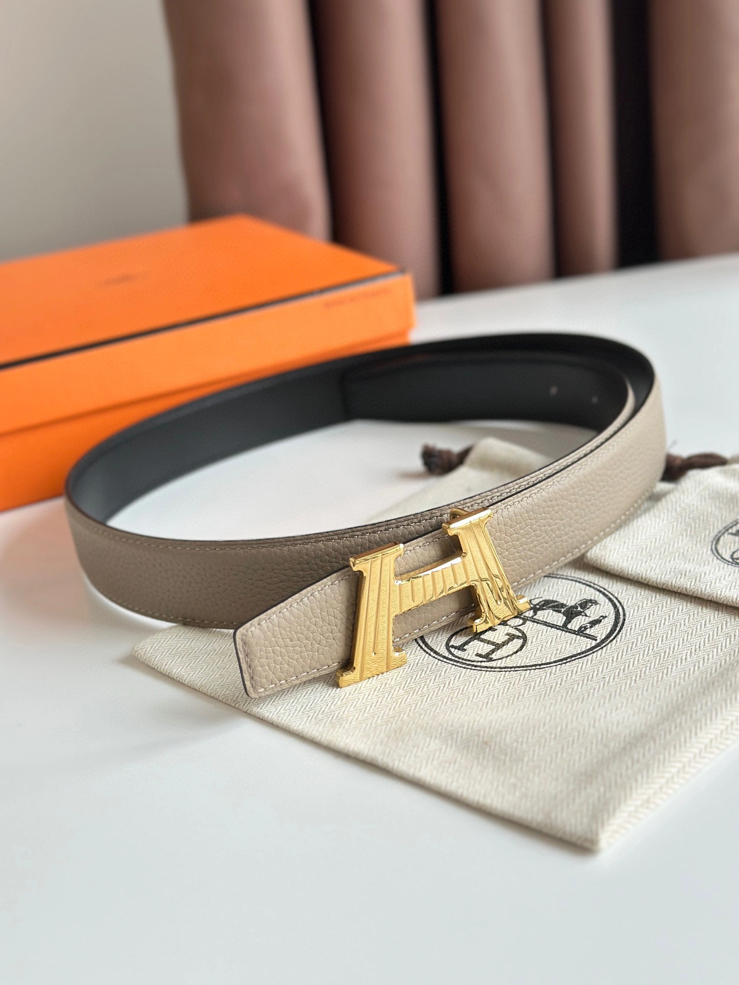 Barbara-- H010495UUZ3-H073967CAAC110 reversible cowhide 32MM item:D-S000A1940R