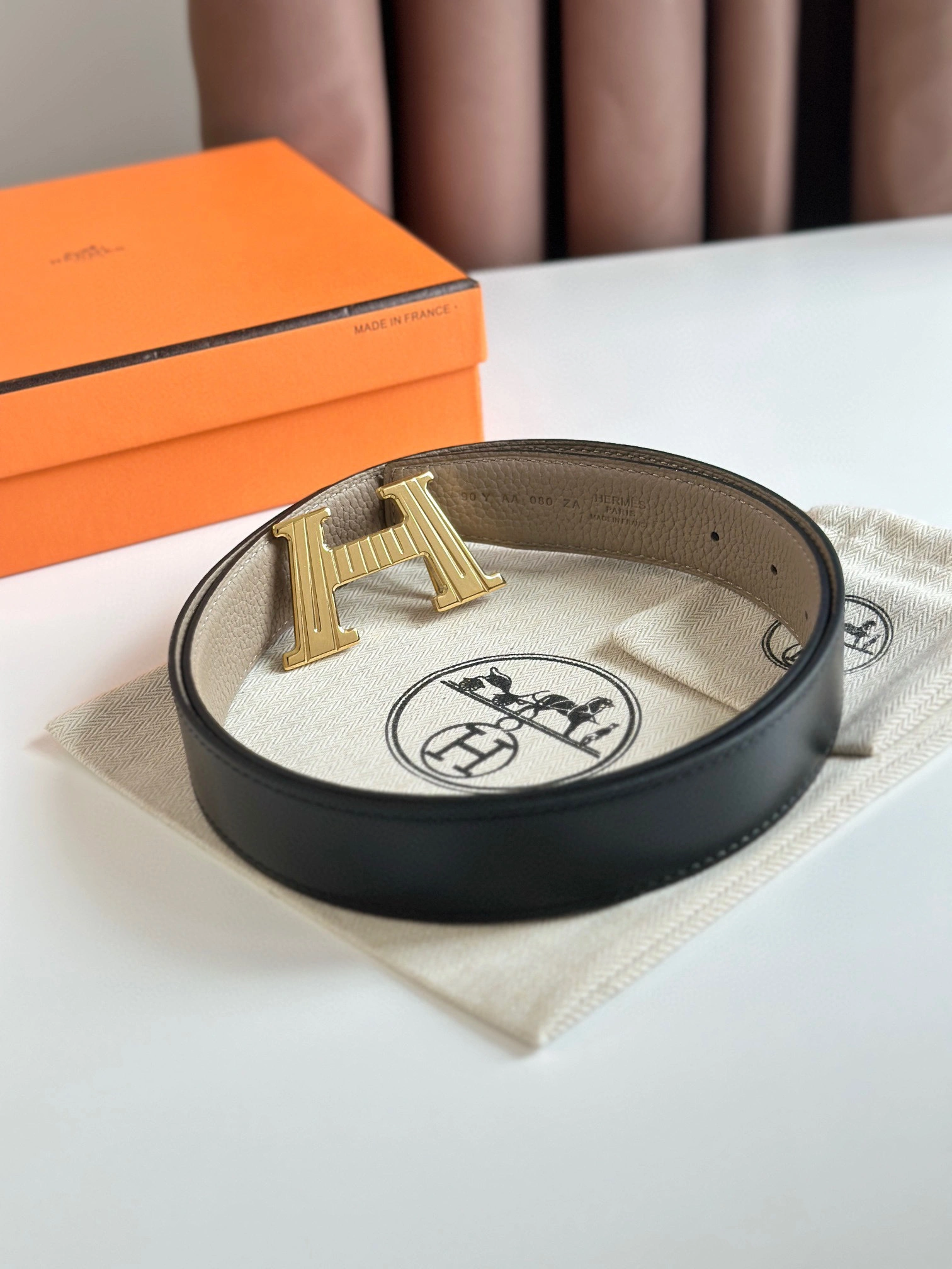 Barbara-- H010495UUZ3-H073967CAAC110 reversible cowhide 32MM item:D-S000A1940R