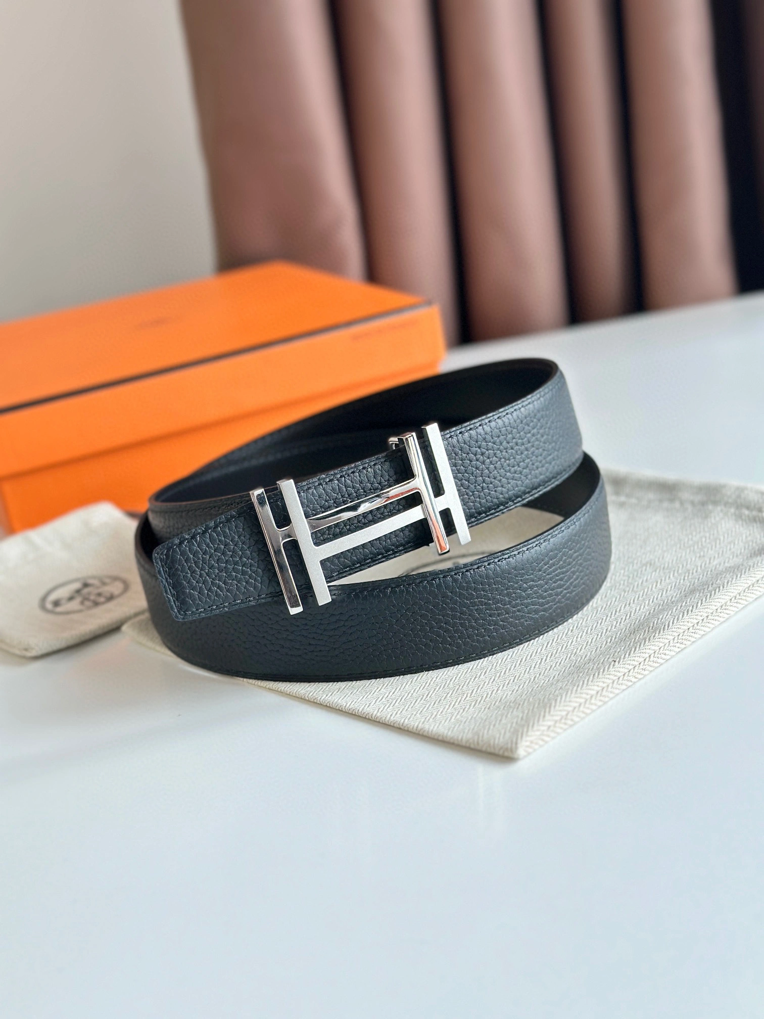 Barbara-- H066050CK05-H073967CAAC reversible Calfskin 32MM item:D-S000A1914R