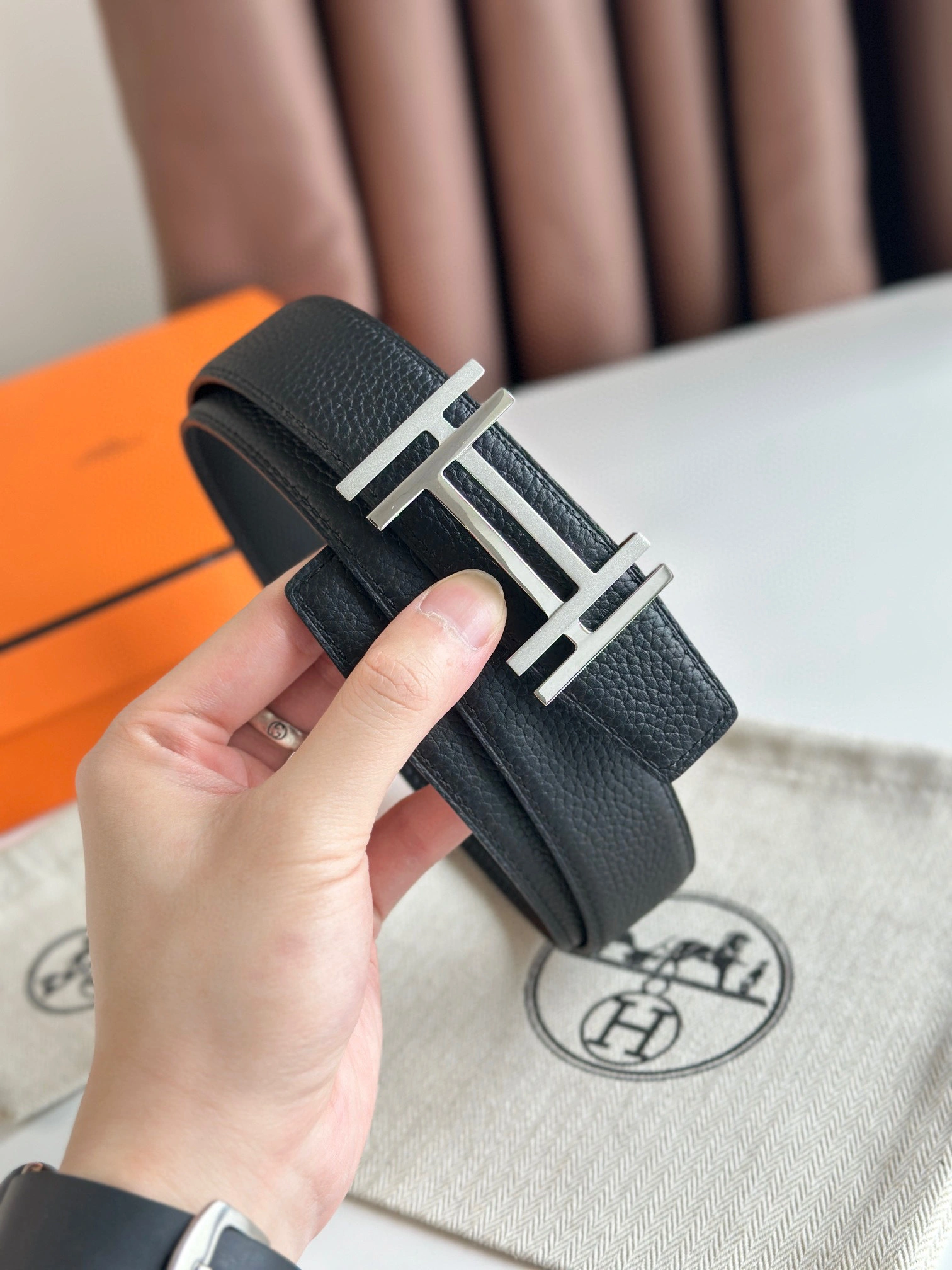 Barbara-- H066050CK05-H073967CAAC reversible Calfskin 32MM item:D-S000A1914R