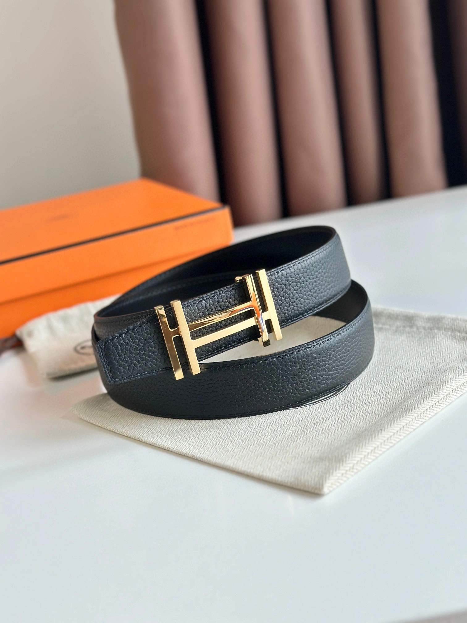 Barbara-- H066050CP2K-H073996CAAF reversible Calfskin 32MM item:D-S000A2098R