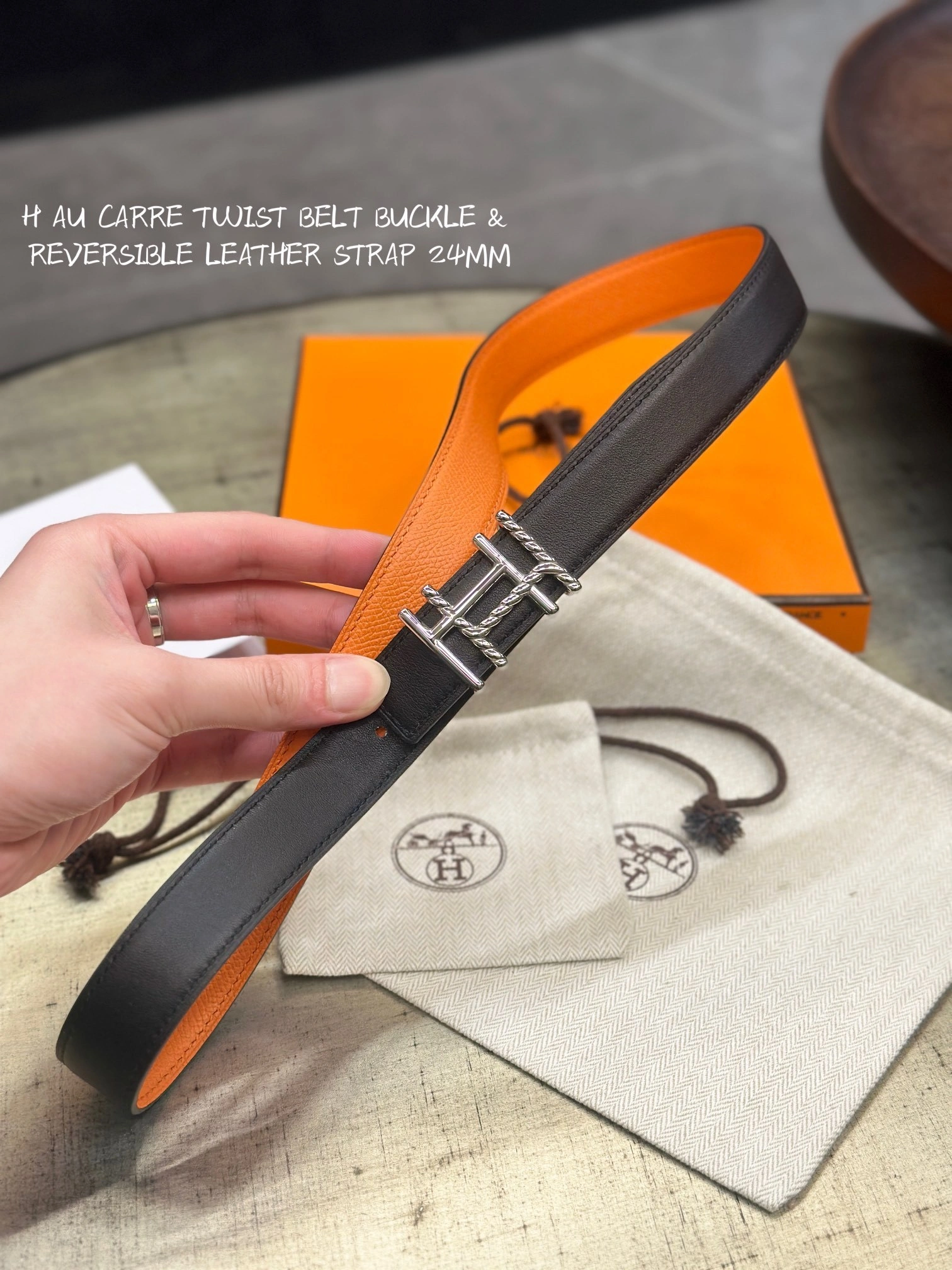 Barbara-- H5r75s AU CARRE BUCKLE & REVERSIBLE LEATHER STRAP item:D-S179H3086