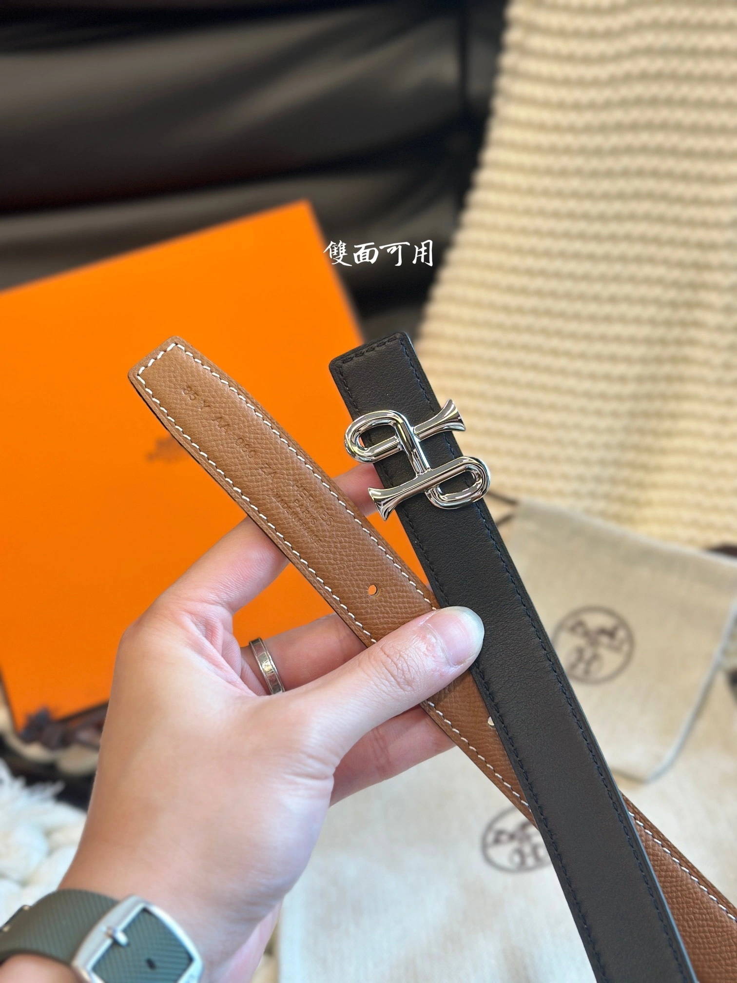 Barbara-- H5r75s COR BAROQUE BUCKLE & REVERSIBLE LEATHER STRAP item:D-S333H3078