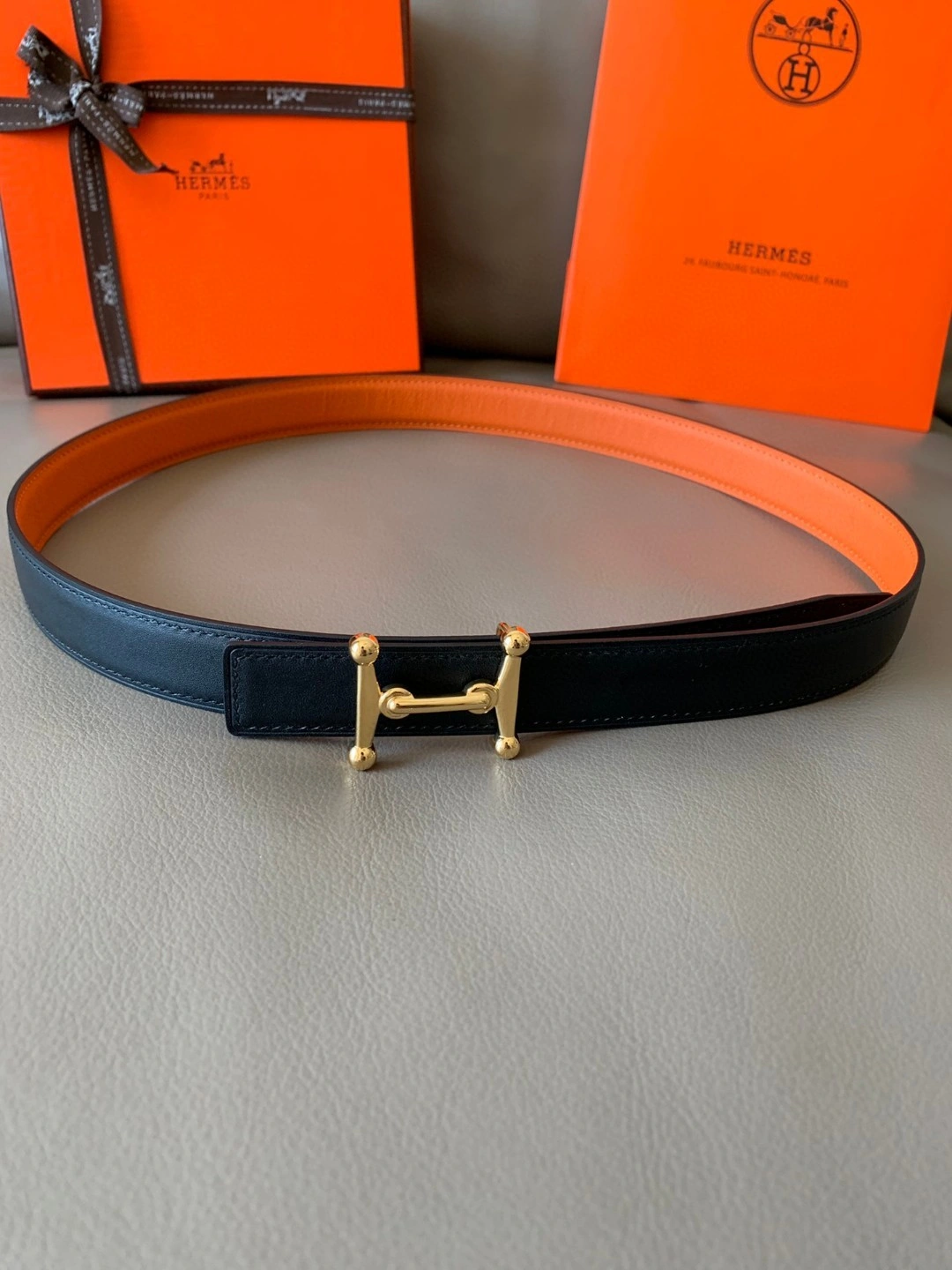 Barbara-- H5r75s Calfskin reversible 2Colour item:E-S332A0304-2