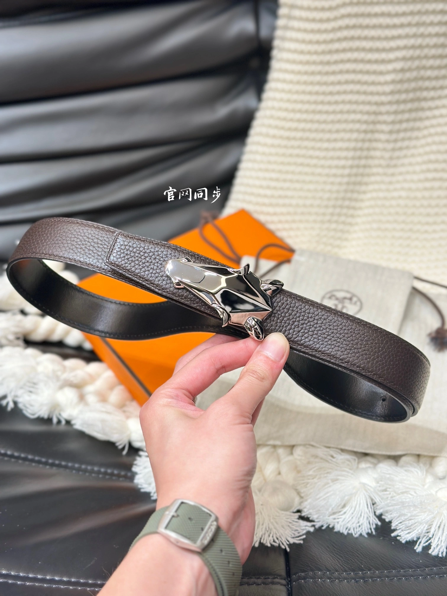 &Barbara-- H5r75s DESTRIER BELT BUCKLE & REVERSIBLE LEATHER STRAP item:D-S333H3084