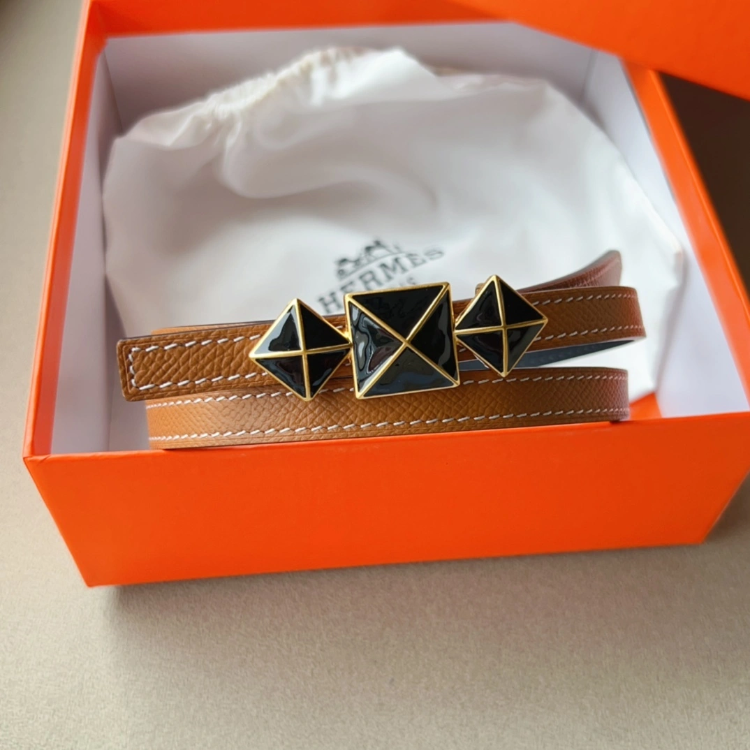 Barbara-- H5r75s H010746UC89H065538CAAB095 Calfskin reversible item:D-S333F0538
