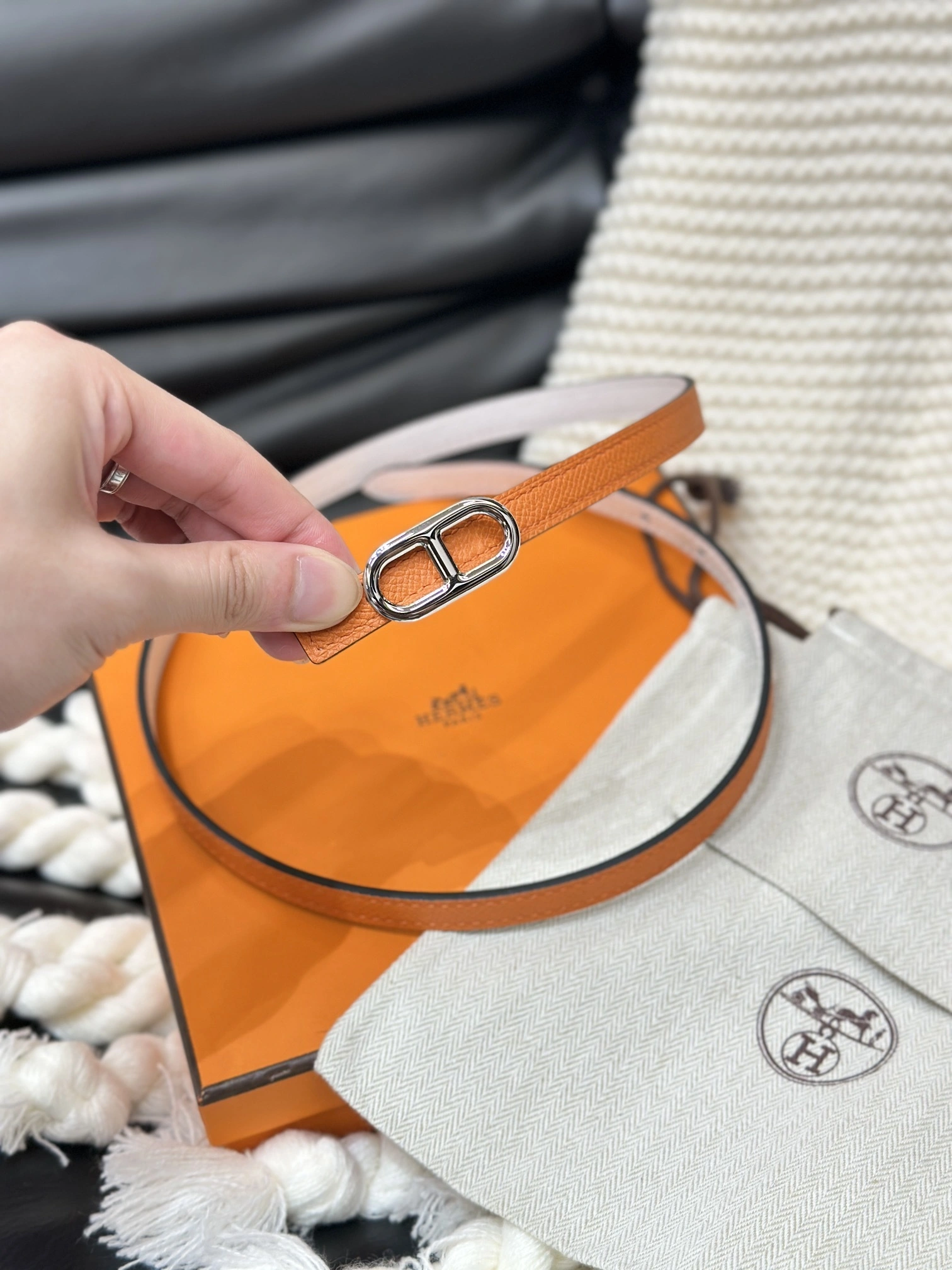 Barbara-- H5r75s MAILLON H BUCKLE & REVERSIBLE LEATHER STRAP item:D-S333H3072