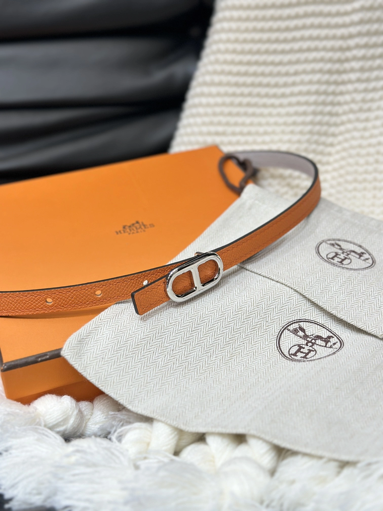 Barbara-- H5r75s MAILLON H BUCKLE & REVERSIBLE LEATHER STRAP item:D-S333H3072