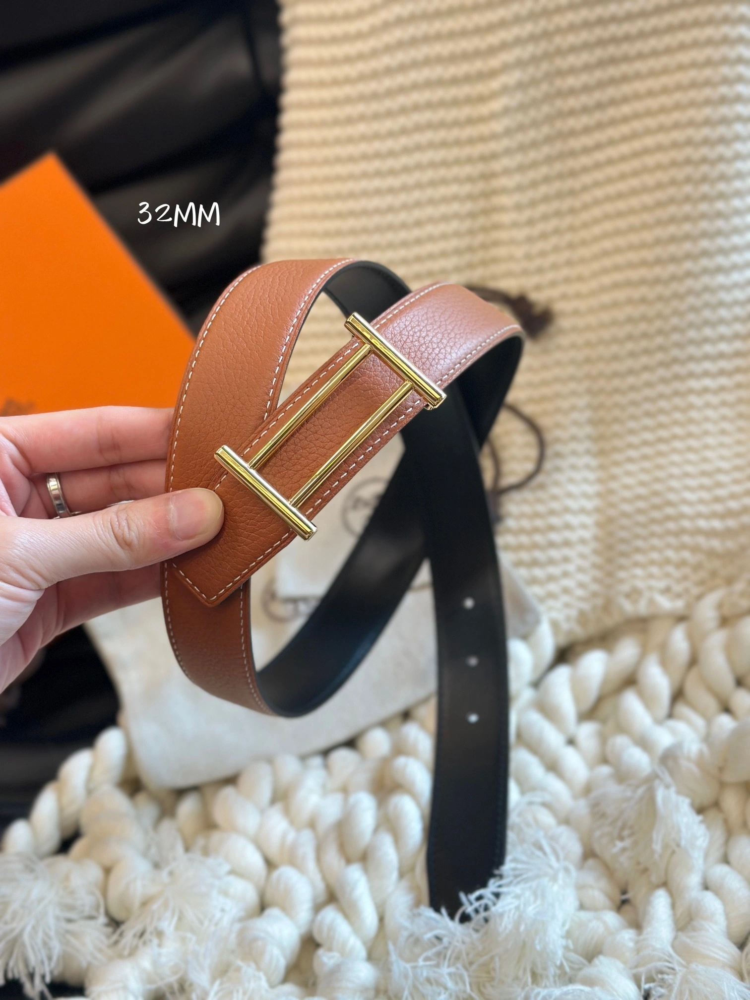 Barbara-- H5r75s RIDER BUCKLE & REVERSIBLE LEATHER STRAP 32MM item:D-S179H2921
