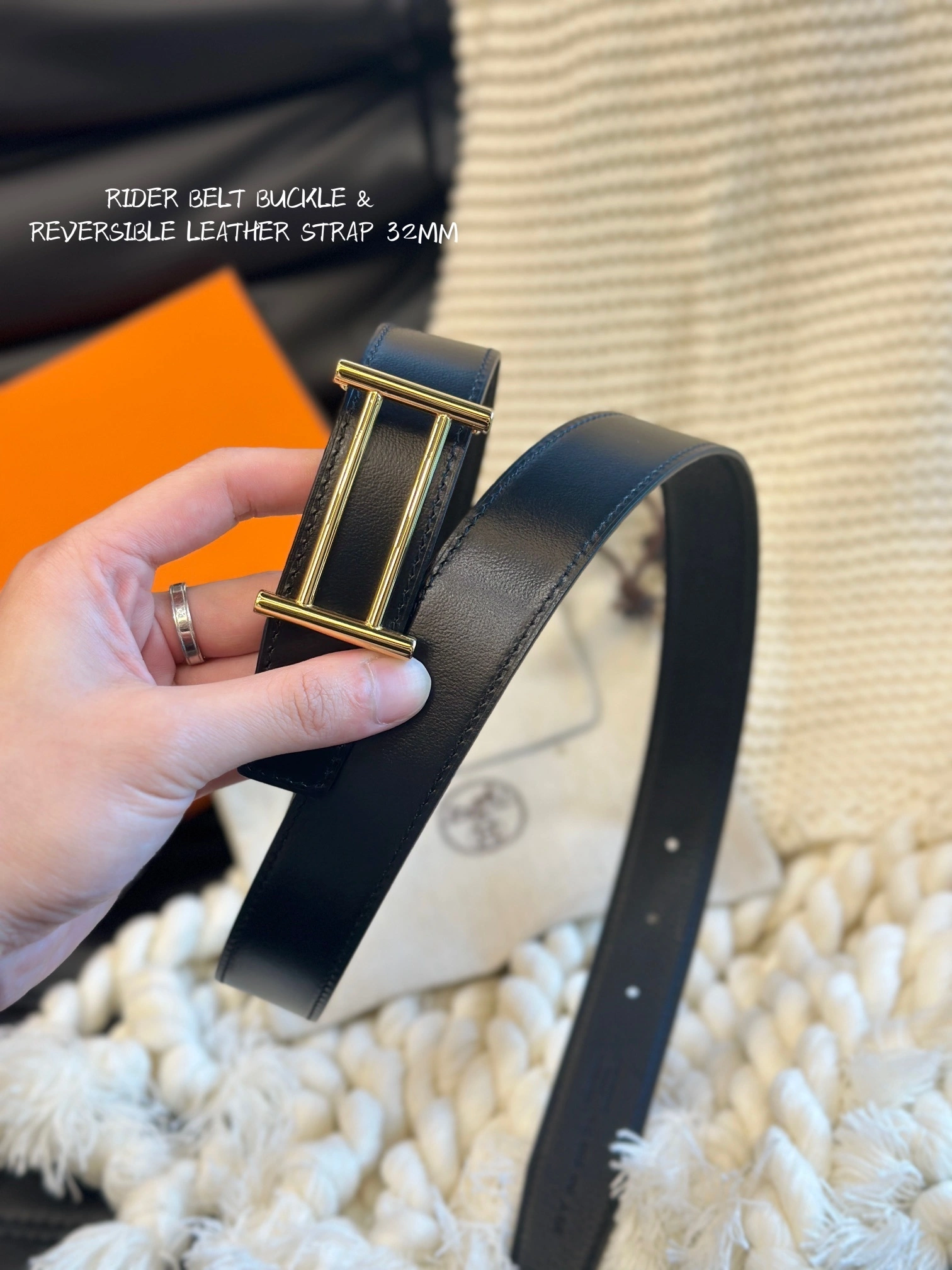 Barbara-- H5r75s RIDER BUCKLE & REVERSIBLE LEATHER STRAP item:D-S179H2923