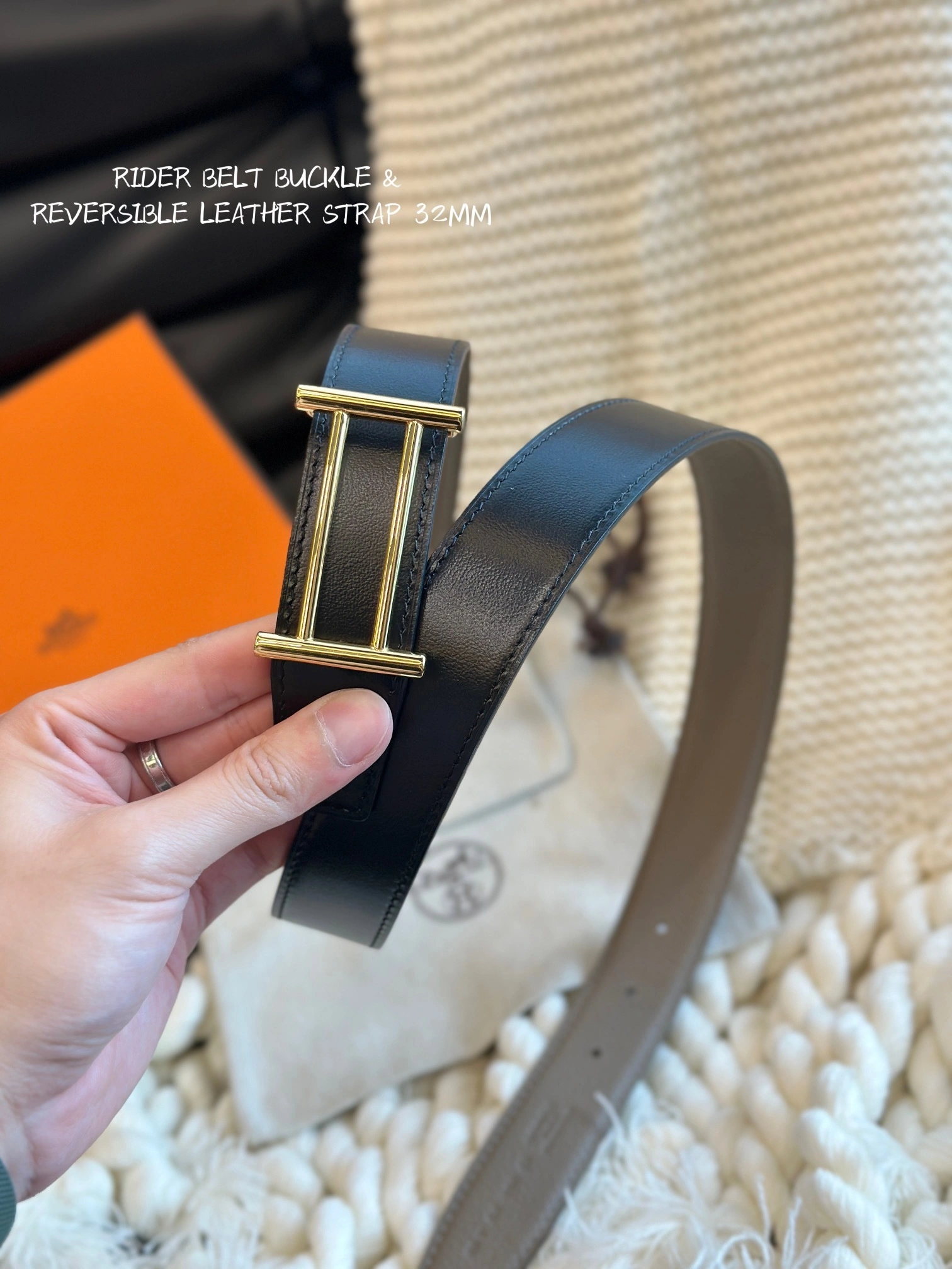Barbara-- H5r75s RIDER BUCKLE & REVERSIBLE LEATHER STRAP item:D-S179H2932