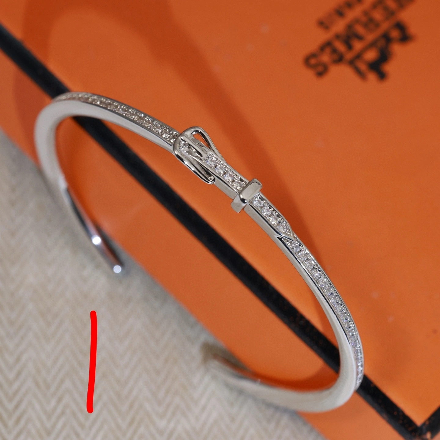 Barbara-- H5r75s bracelet 2colour item:F-S092A1040-2H
