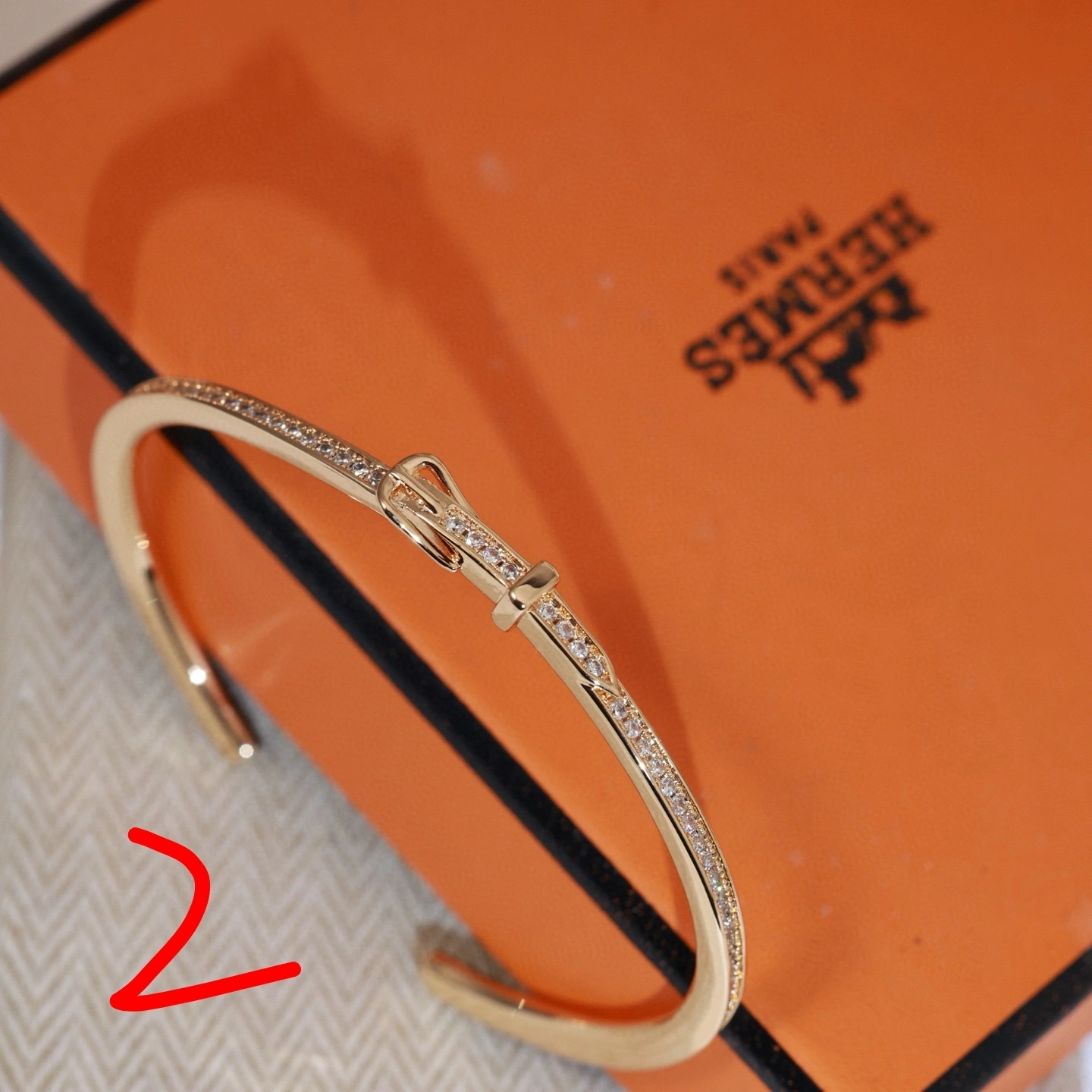 Barbara-- H5r75s bracelet 2colour item:F-S092A1040-2H