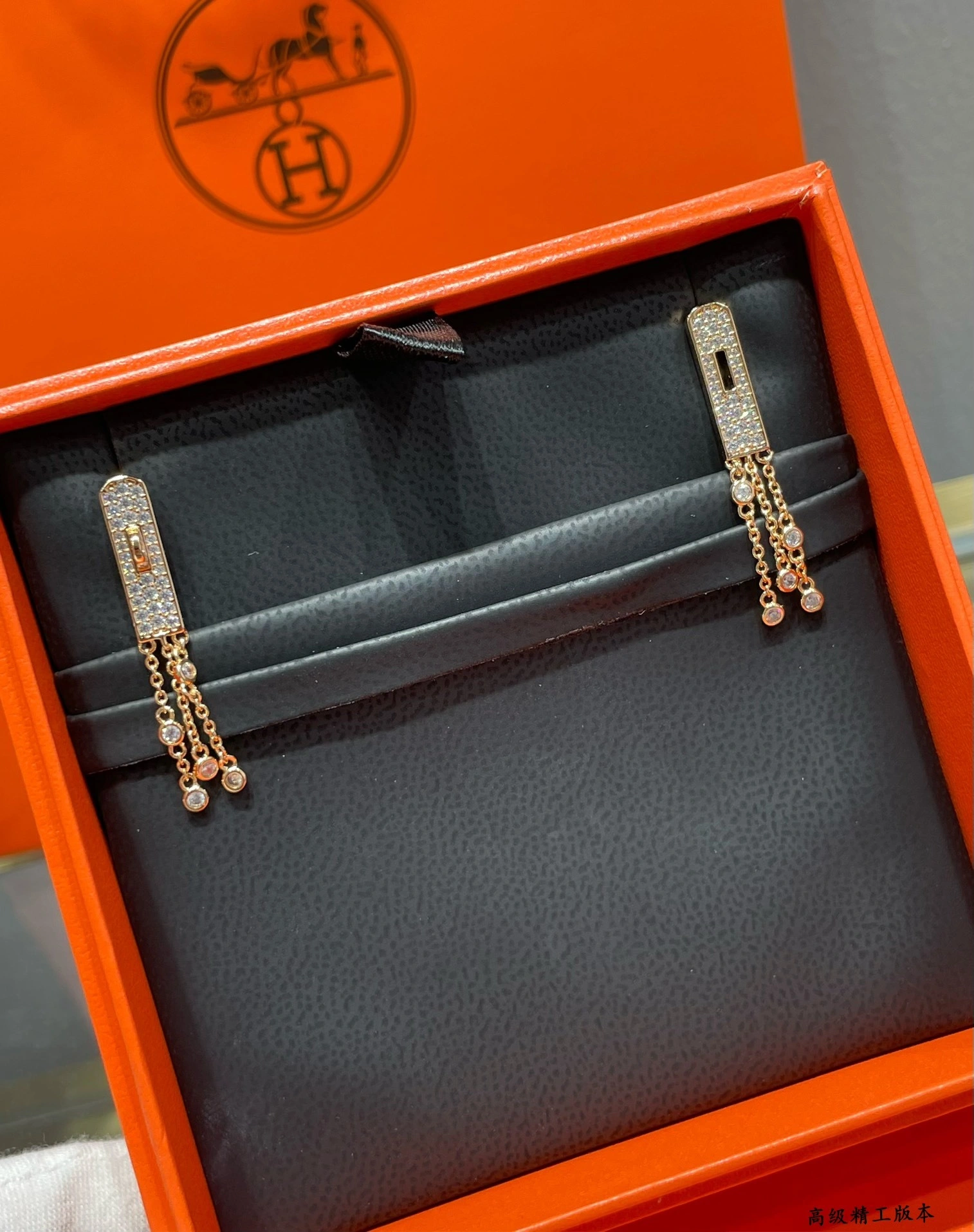 Barbara-- H5r75s earrings item : E-S092J3041H