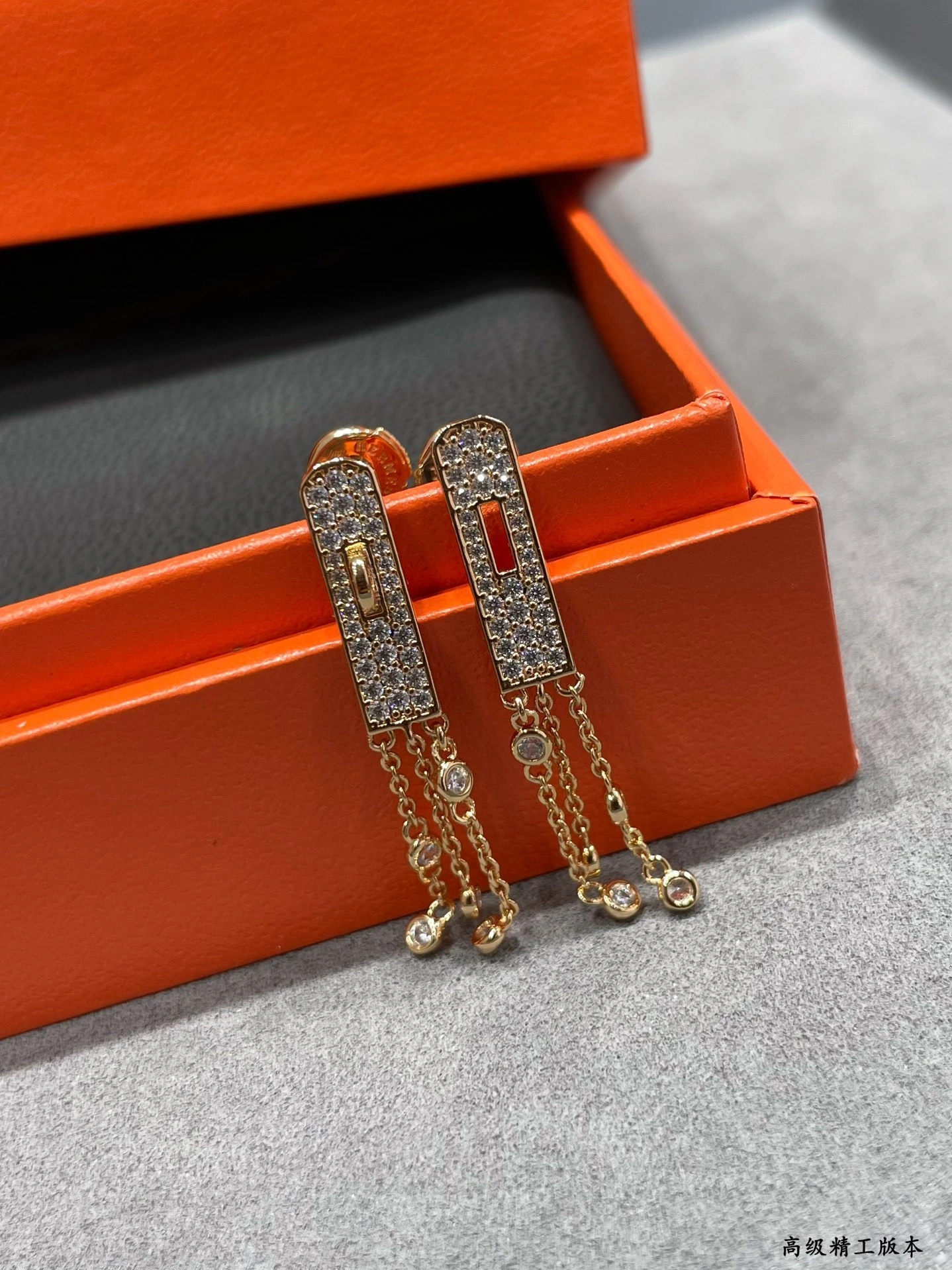 Barbara-- H5r75s earrings item : E-S092J3041H