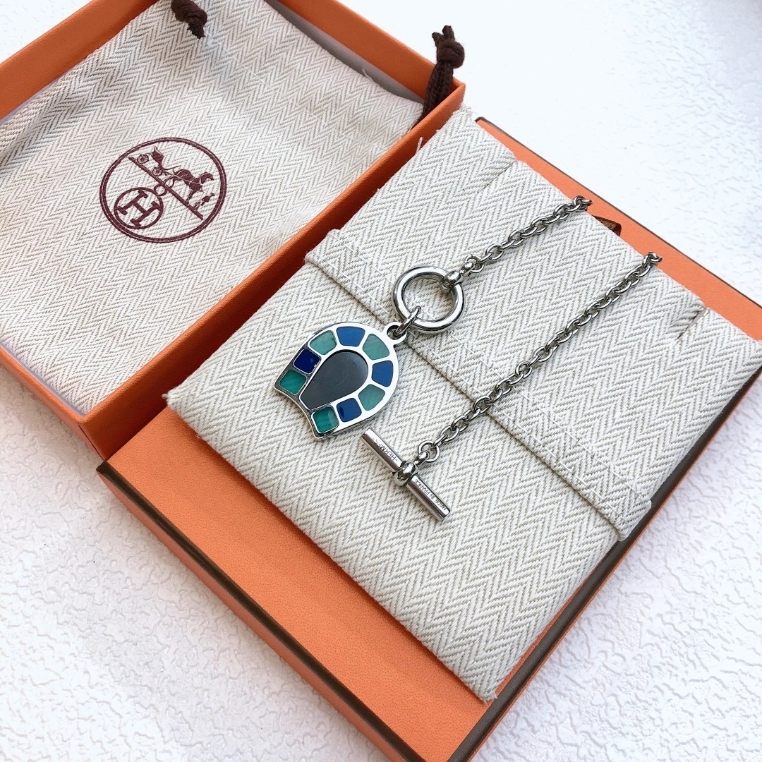 Barbara-- H5r75s necklace item : E-S092J2920H