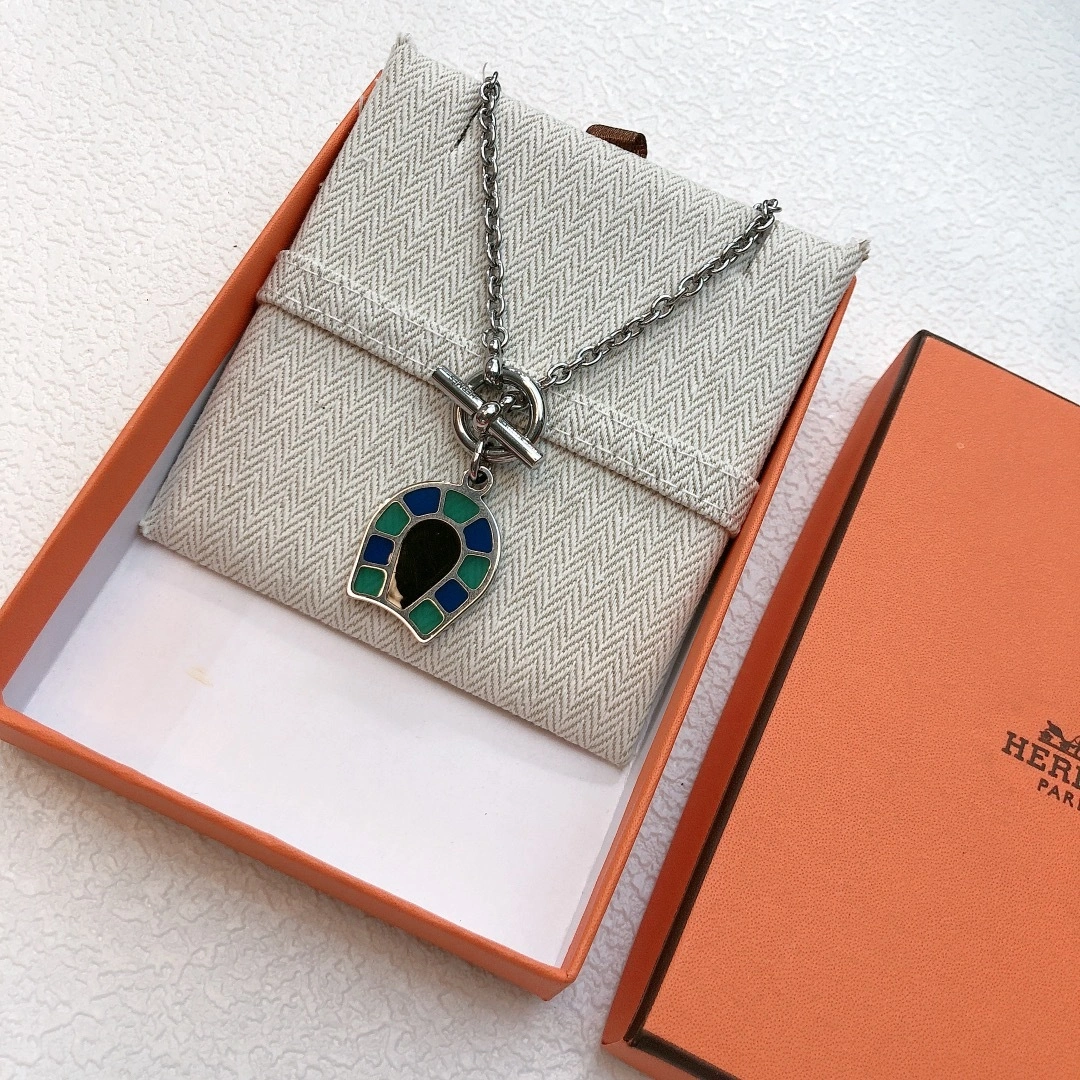 Barbara-- H5r75s necklace item : E-S092J2920H