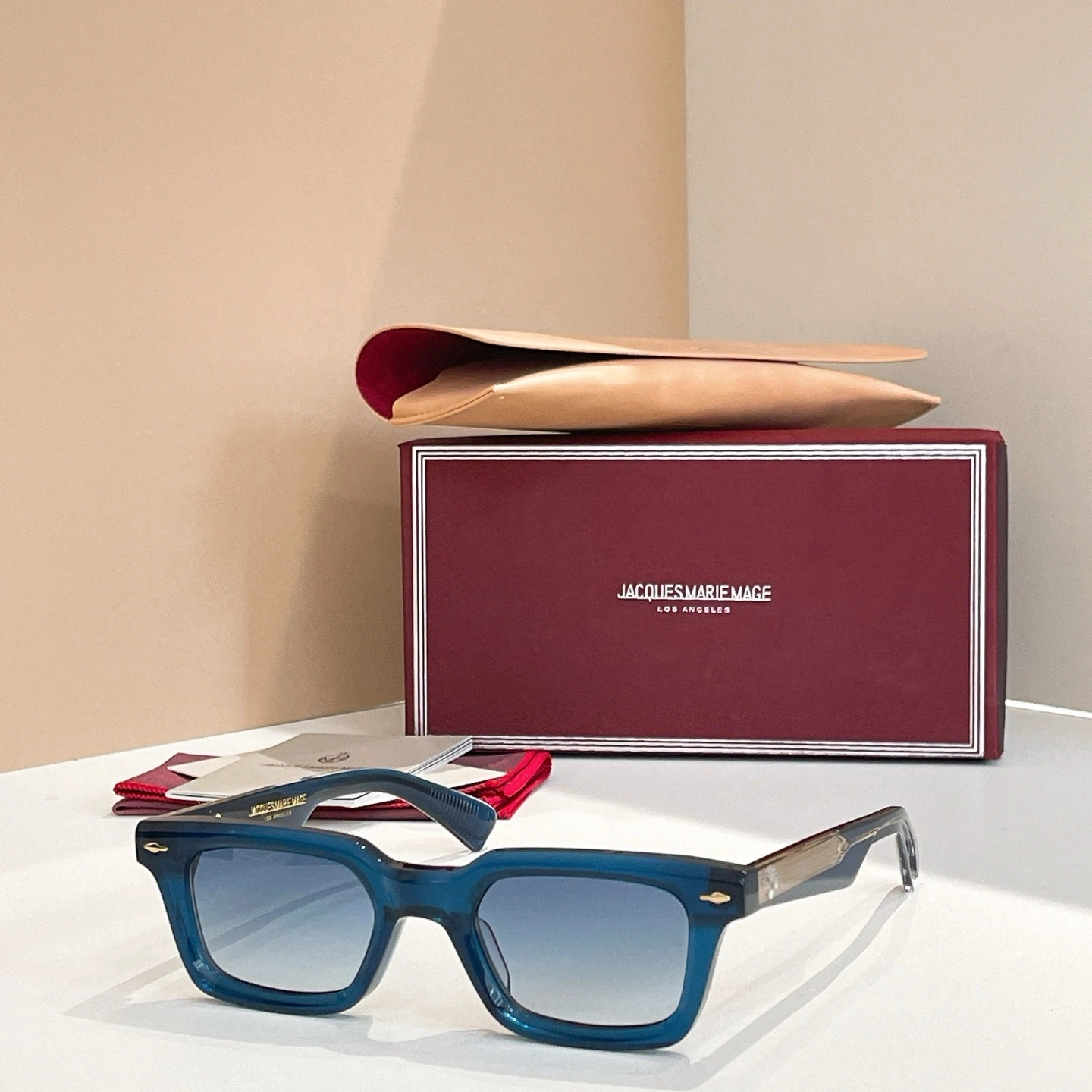 Barbara-- J1cquemus MODEL：CASABLANCAI 25Colour item:E-S132L2678-25H