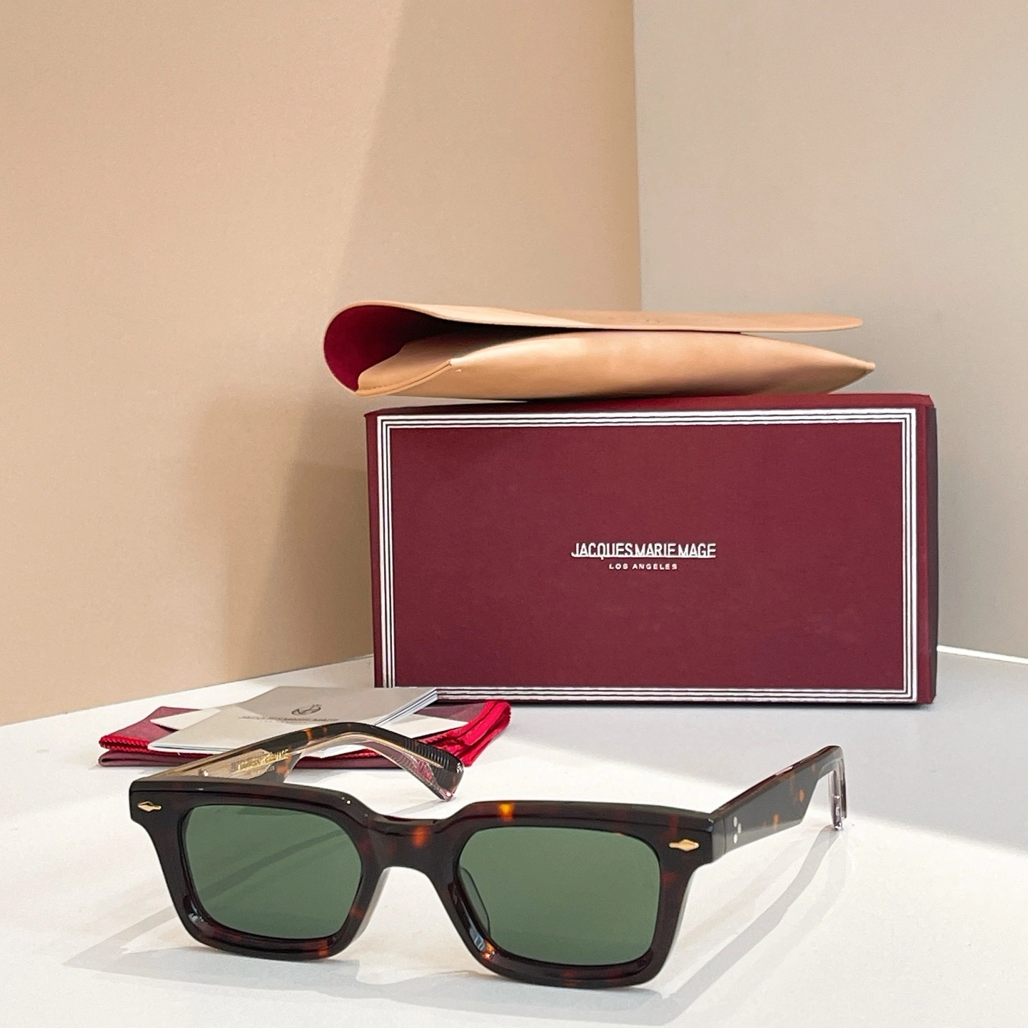Barbara-- J1cquemus MODEL：CASABLANCAI 25Colour item:E-S132L2678-25H