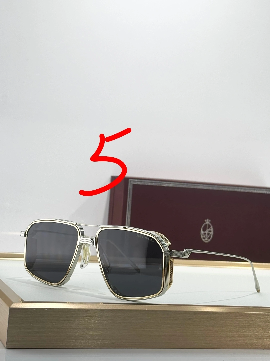 Barbara-- J1cquemus MODEL：JAGGER 9Colour item:E-S132L0474-9H