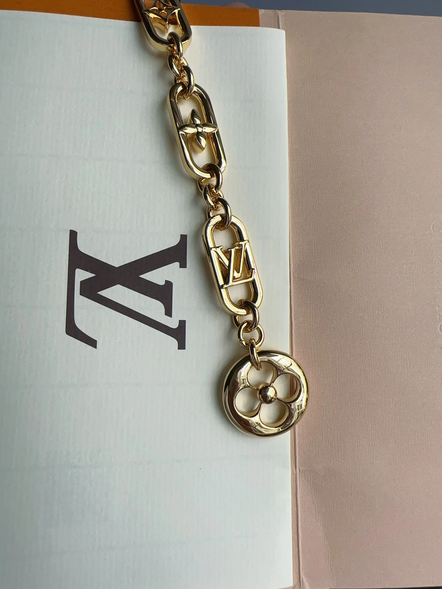 Barbara-- M8244Z Monogram item:C-S042K2522R