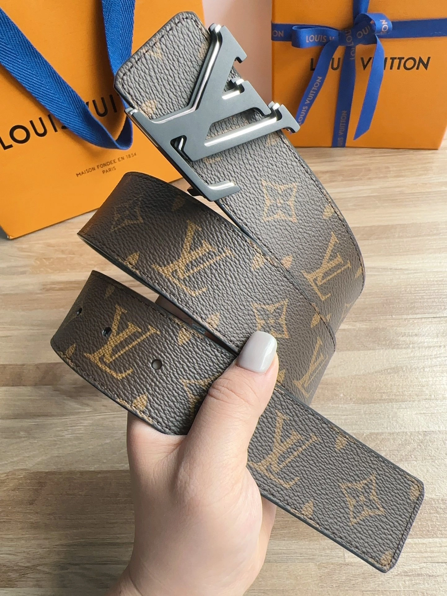 Barbara-- M8263U Monogram item:C-S042K2526R