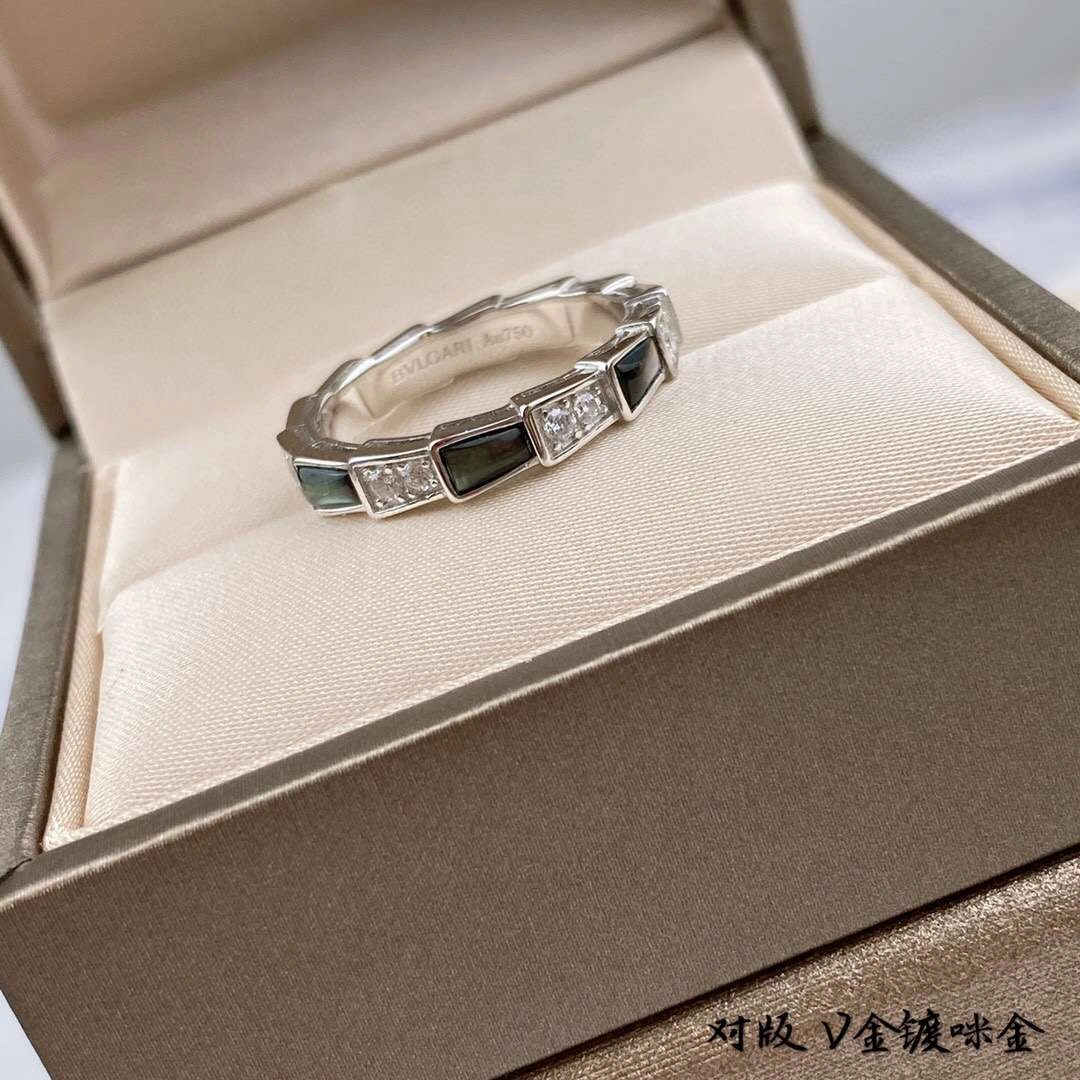&Barbara-- Multiple colors item : 092S09C2416-2