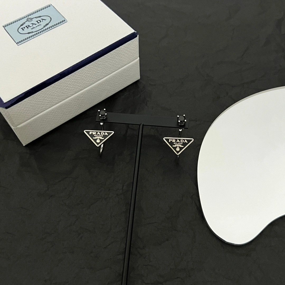 Barbara-- Pr141 earrings item:F-S092A1001H