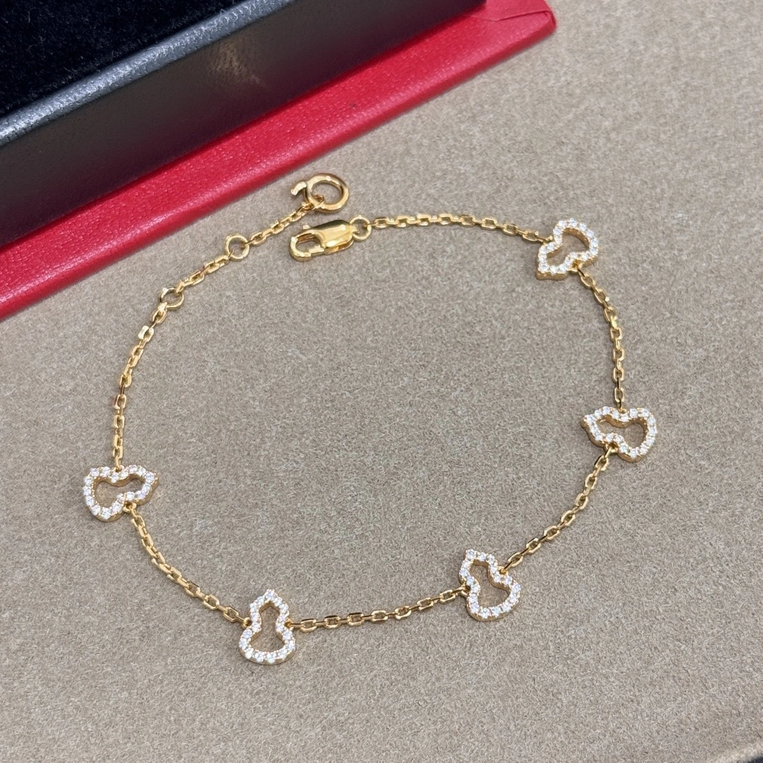 Barbara-- Q558i9 WULU item:D-S092K2415