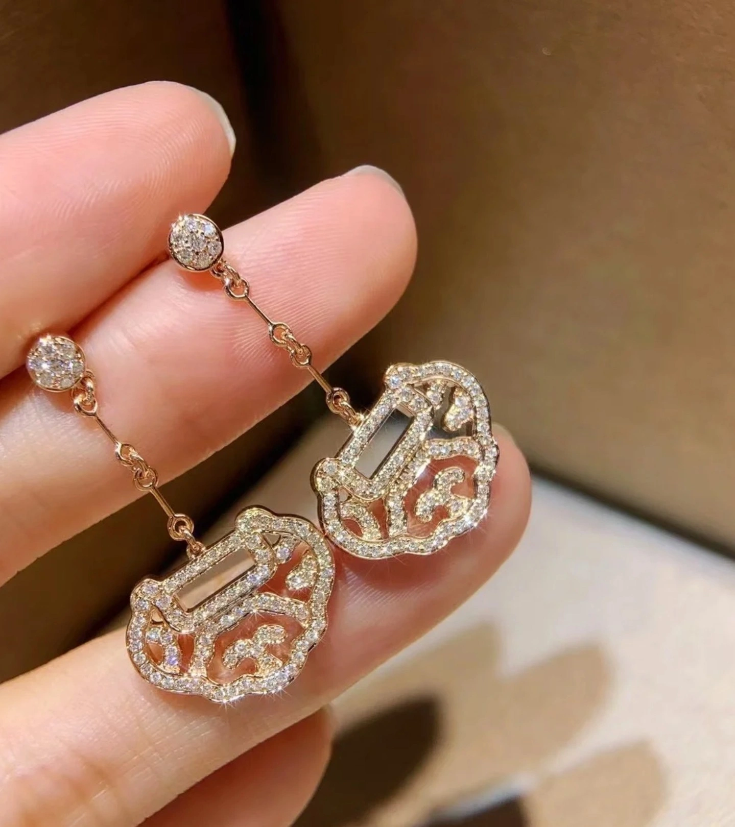 Barbara-- Q558i9 item:D-S092K2520