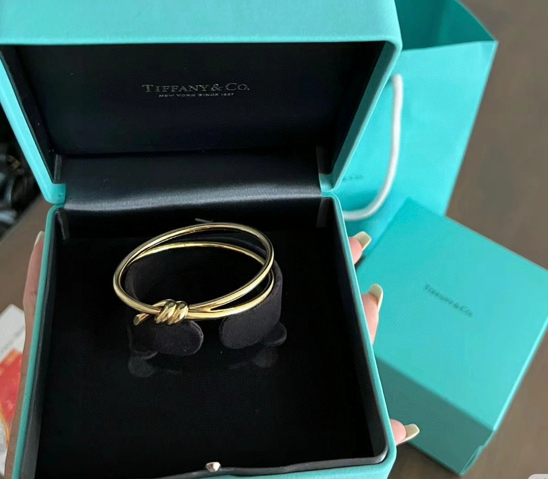 Barbara-- Tiff19y&3o bracelet 18 k gold 2colour item : E-S092J3115-2H